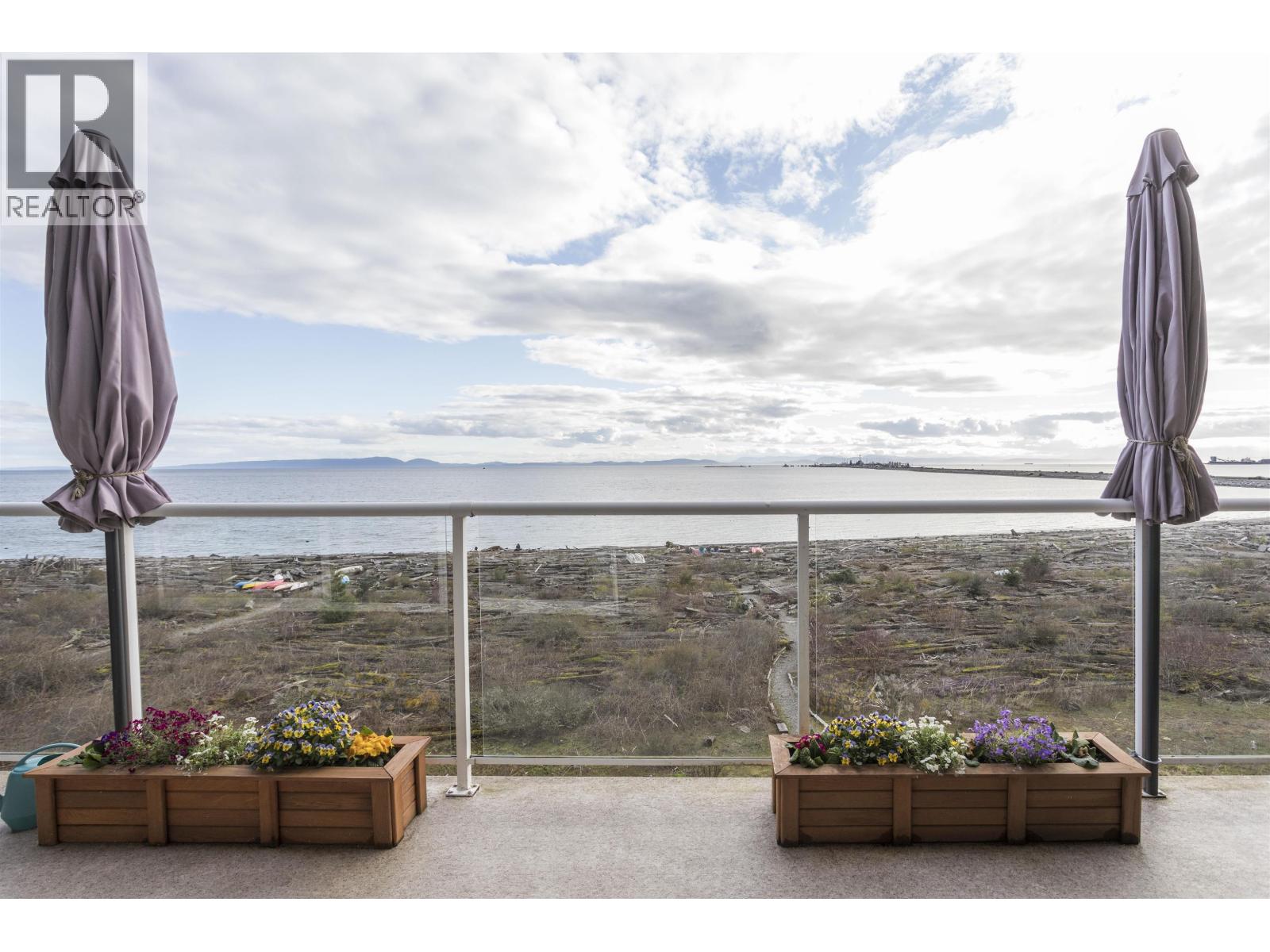 308 1120 Tsatsu Shores Drive, Tsawwassen, British Columbia  V4M 4G3 - Photo 2 - R3107044