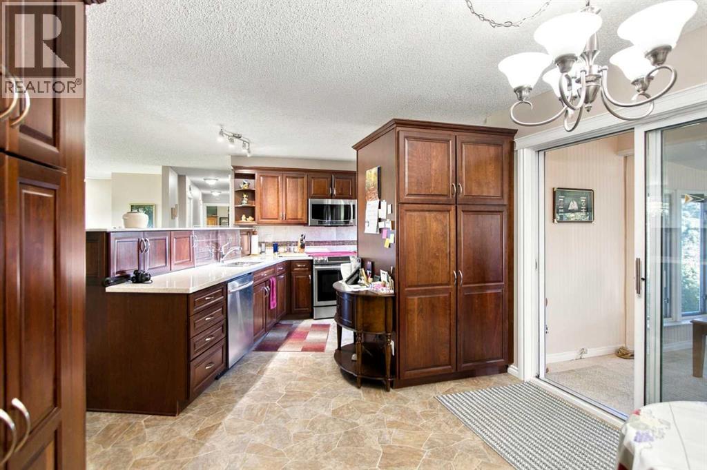 266056 24 Street W, De Winton, Alberta  T1S 3M5 - Photo 9 - A2346813