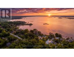 42 BLUFF POINT ROAD, Tay, Ontario