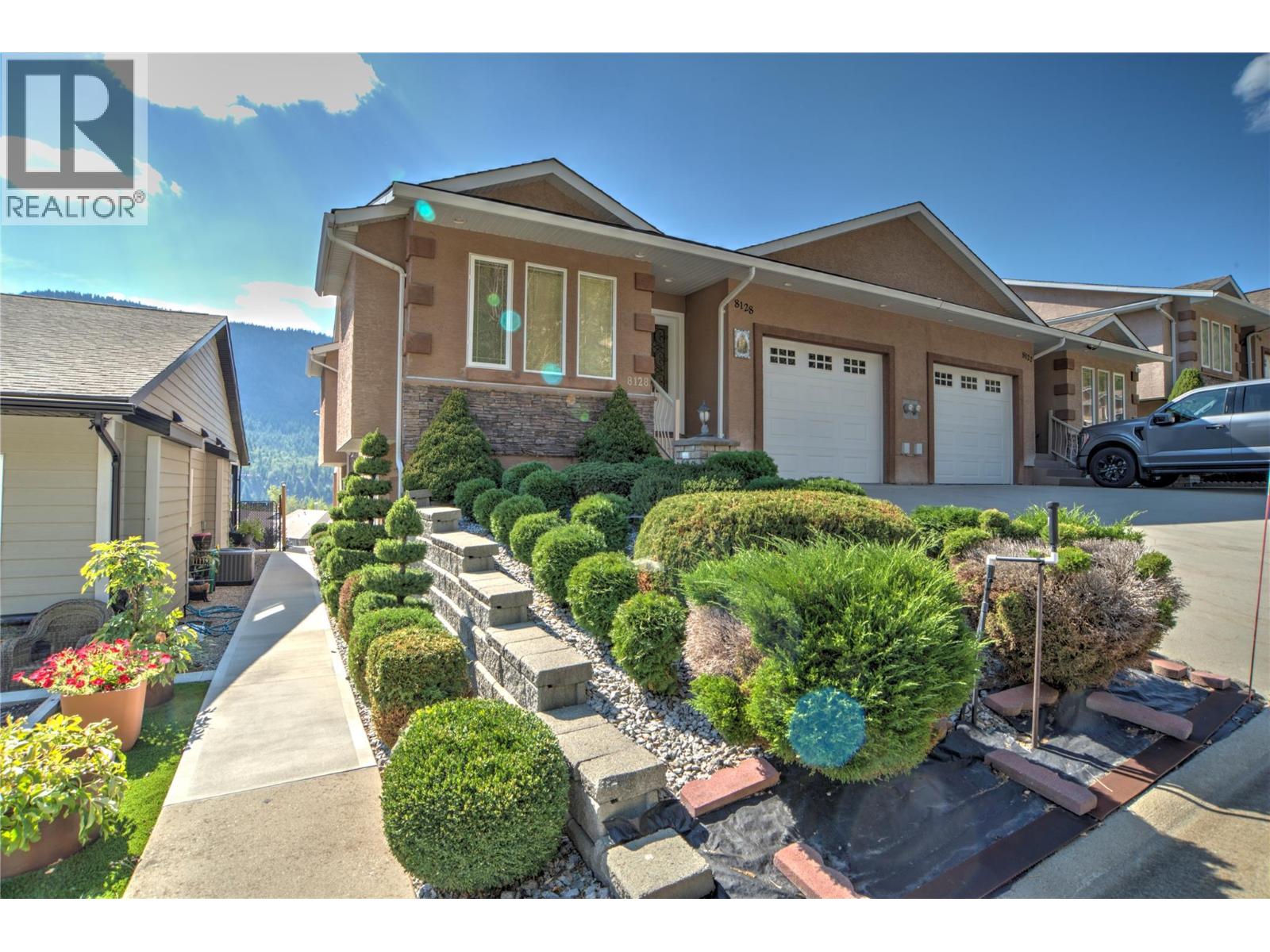 8128 Birchwood Drive, Trail, British Columbia  V1R 4Y3 - Photo 2 - 10399690