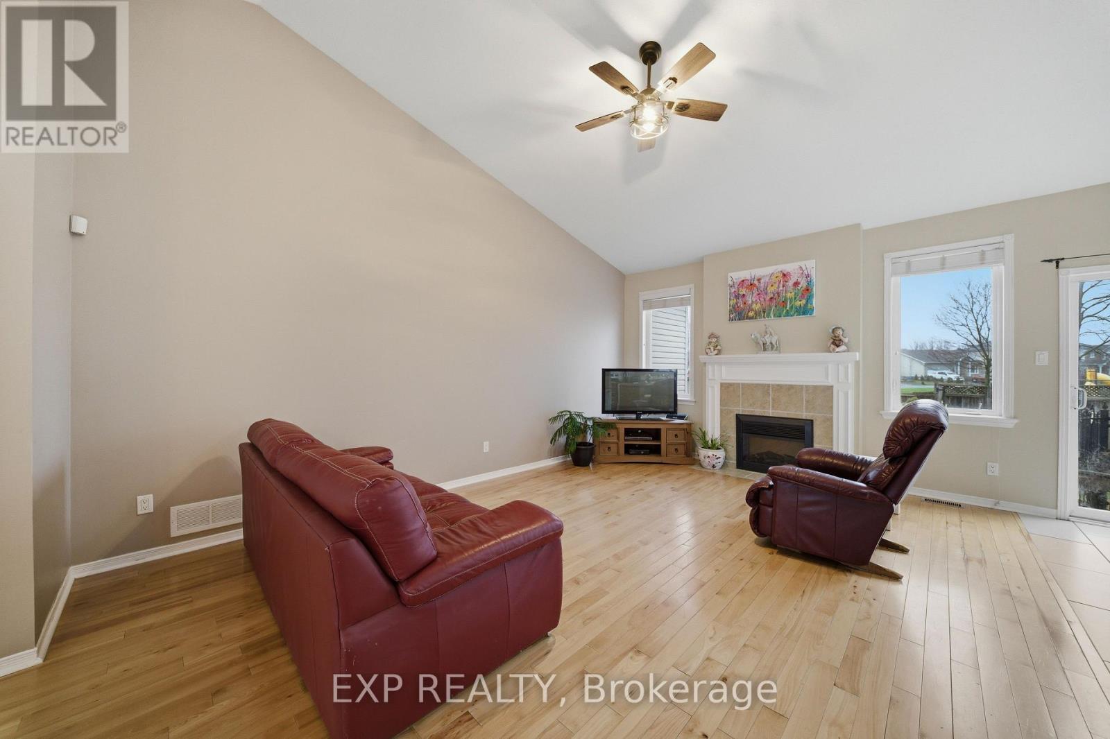 80 La Prairie Street, Russell, Ontario K0A 1W0 - Photo 10 - X13809774