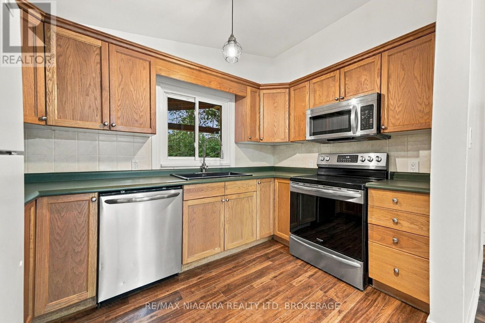 8 North Crescent Drive N, Welland, Ontario  L3B 5L2 - Photo 9 - X13809810