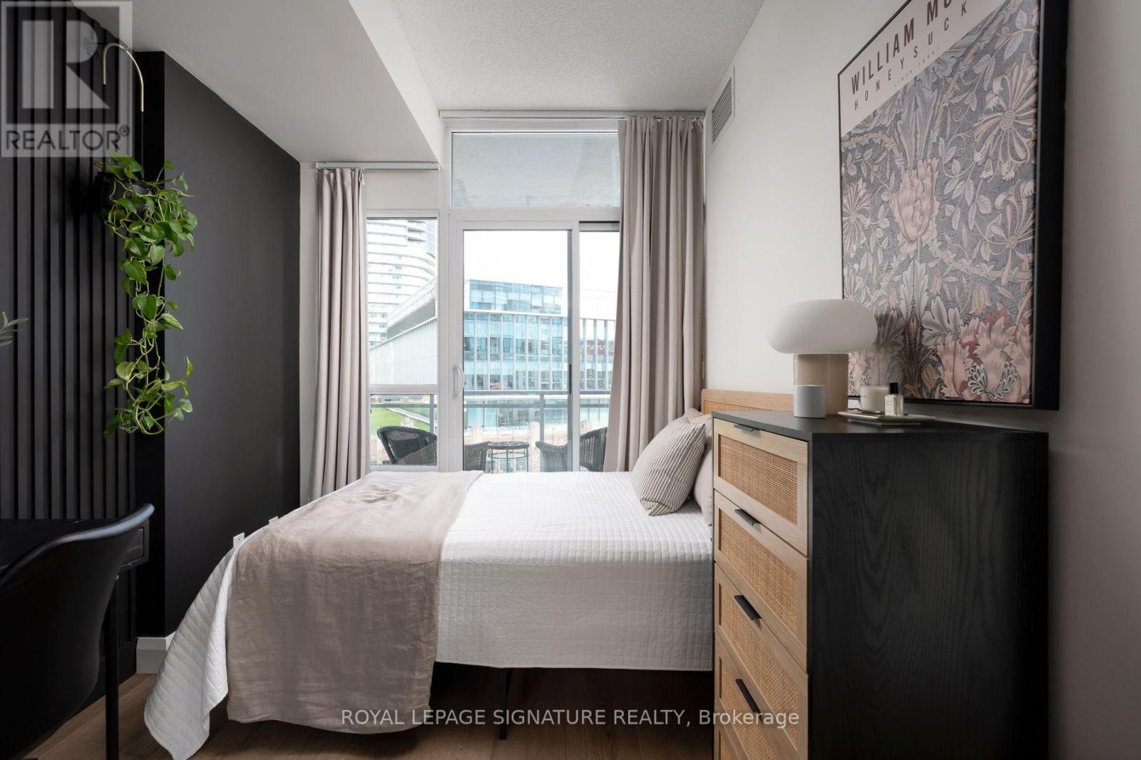 804 - 15 Bruyeres Mews, Toronto, Ontario  M5V 0A7 - Photo 15 - C13809112