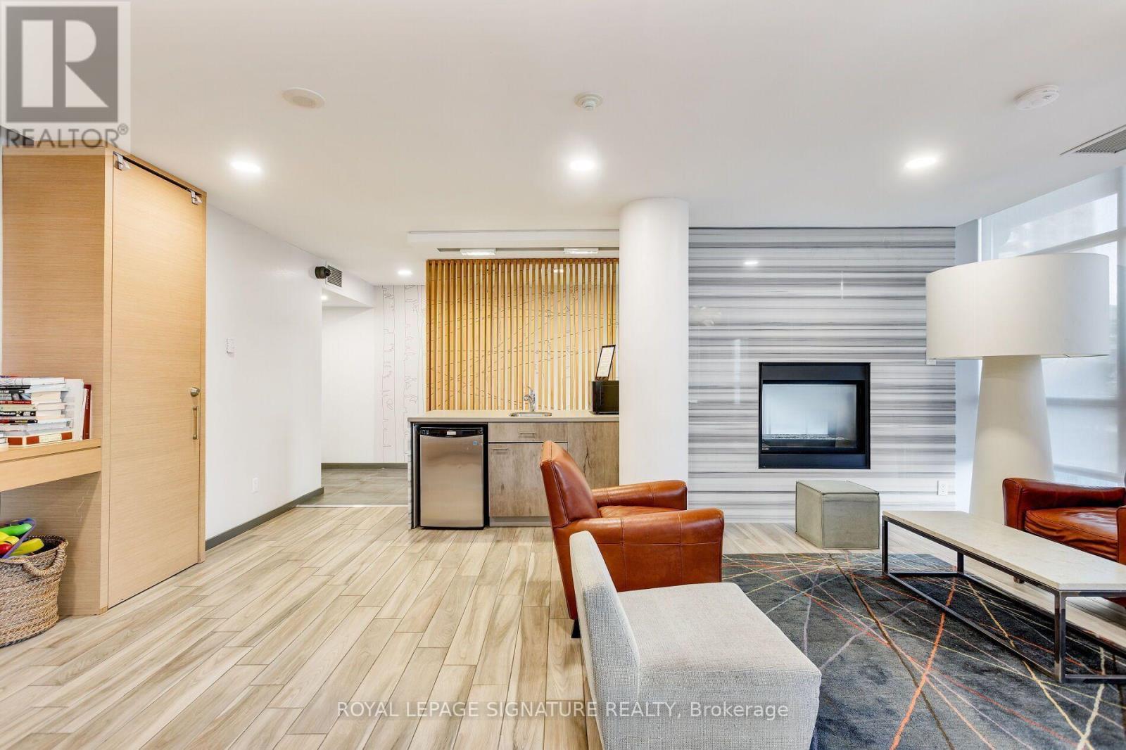 804 - 15 Bruyeres Mews, Toronto, Ontario  M5V 0A7 - Photo 29 - C13809112