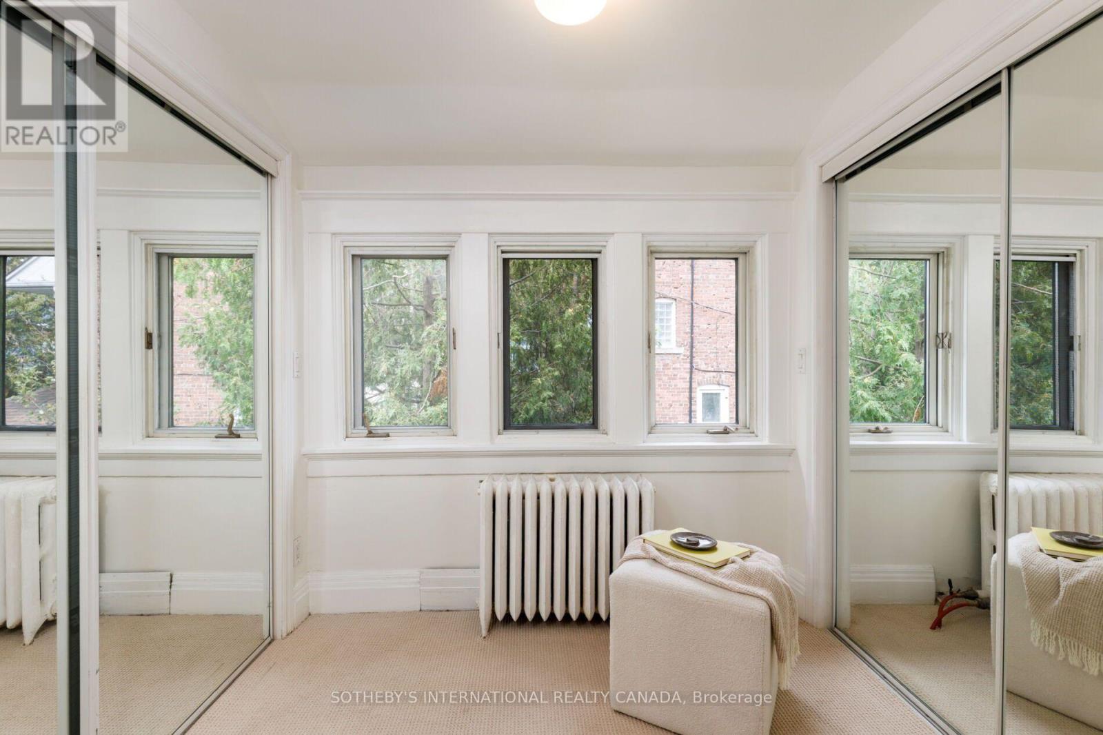 126 Hilton Avenue, Toronto, Ontario  M5R 3E7 - Photo 18 - C13809442