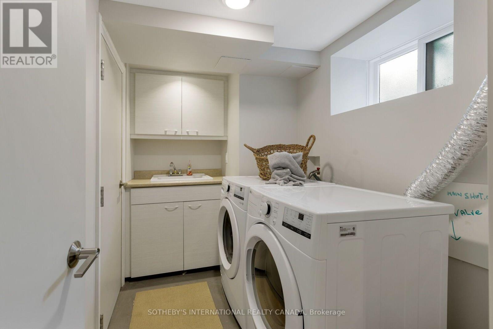 126 Hilton Avenue, Toronto, Ontario  M5R 3E7 - Photo 27 - C13809442
