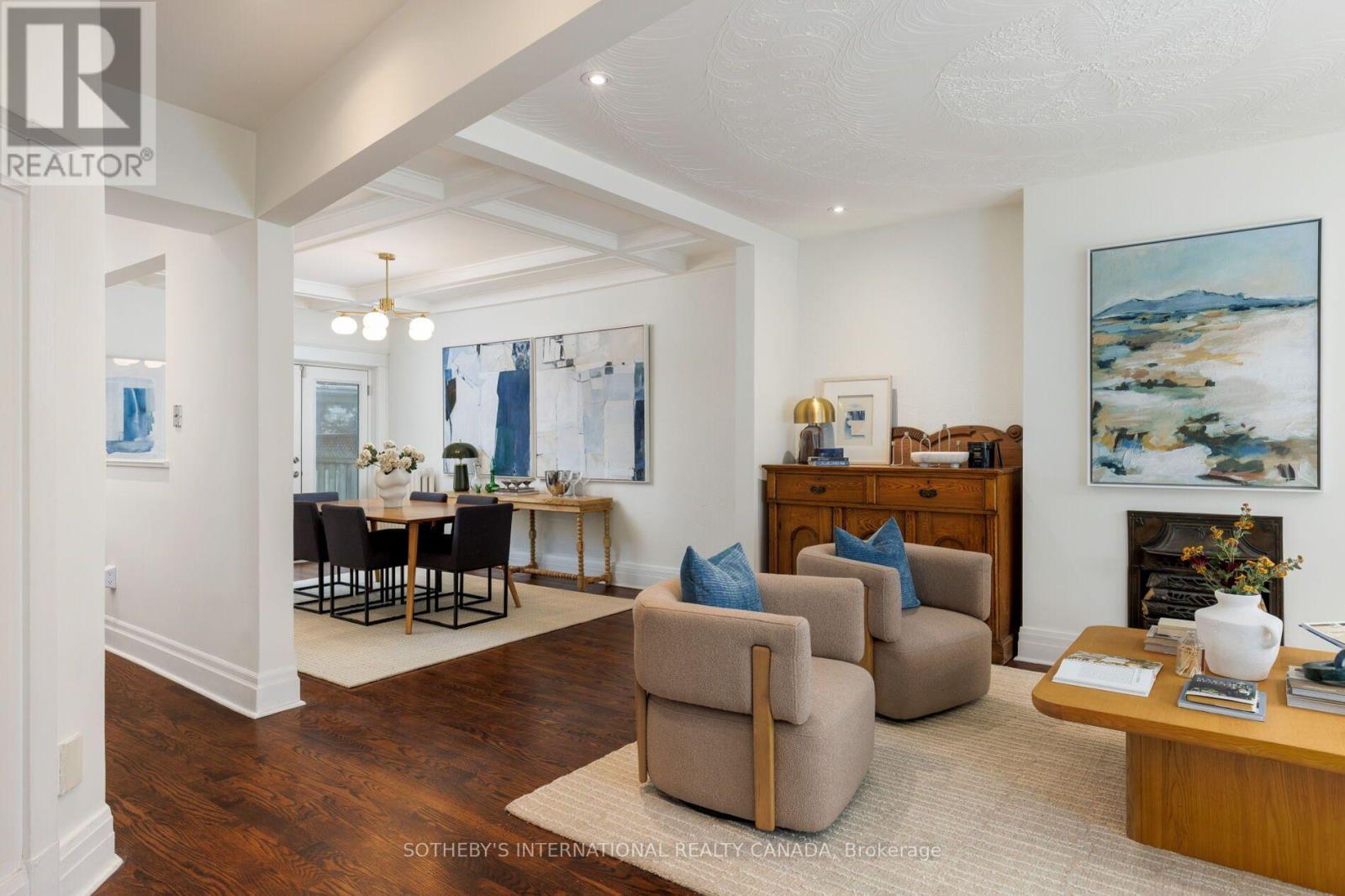 126 Hilton Avenue, Toronto, Ontario  M5R 3E7 - Photo 4 - C13809442