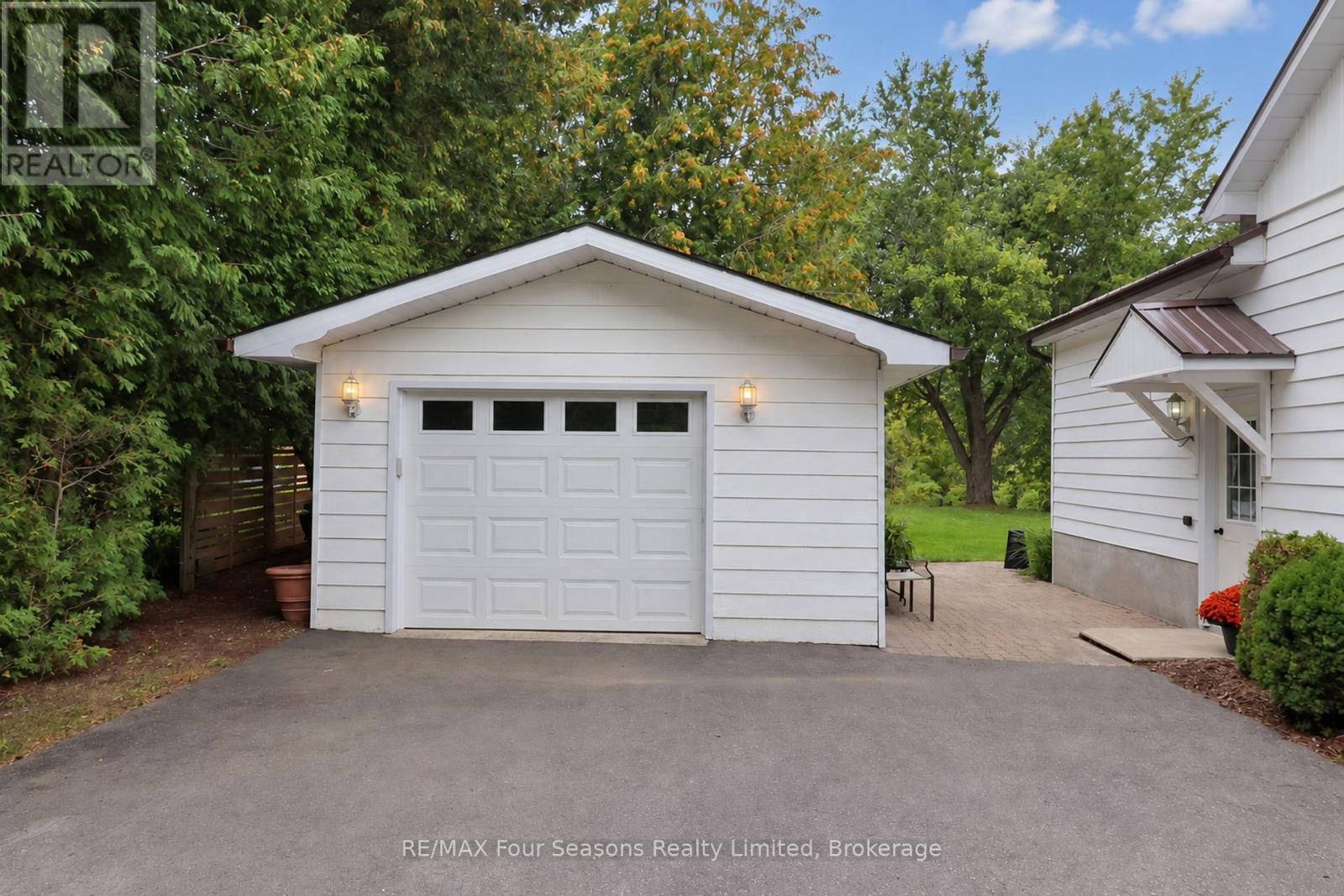 12 Lavender Hill Road, Clearview, Ontario  L0M 1G0 - Photo 18 - S13809800