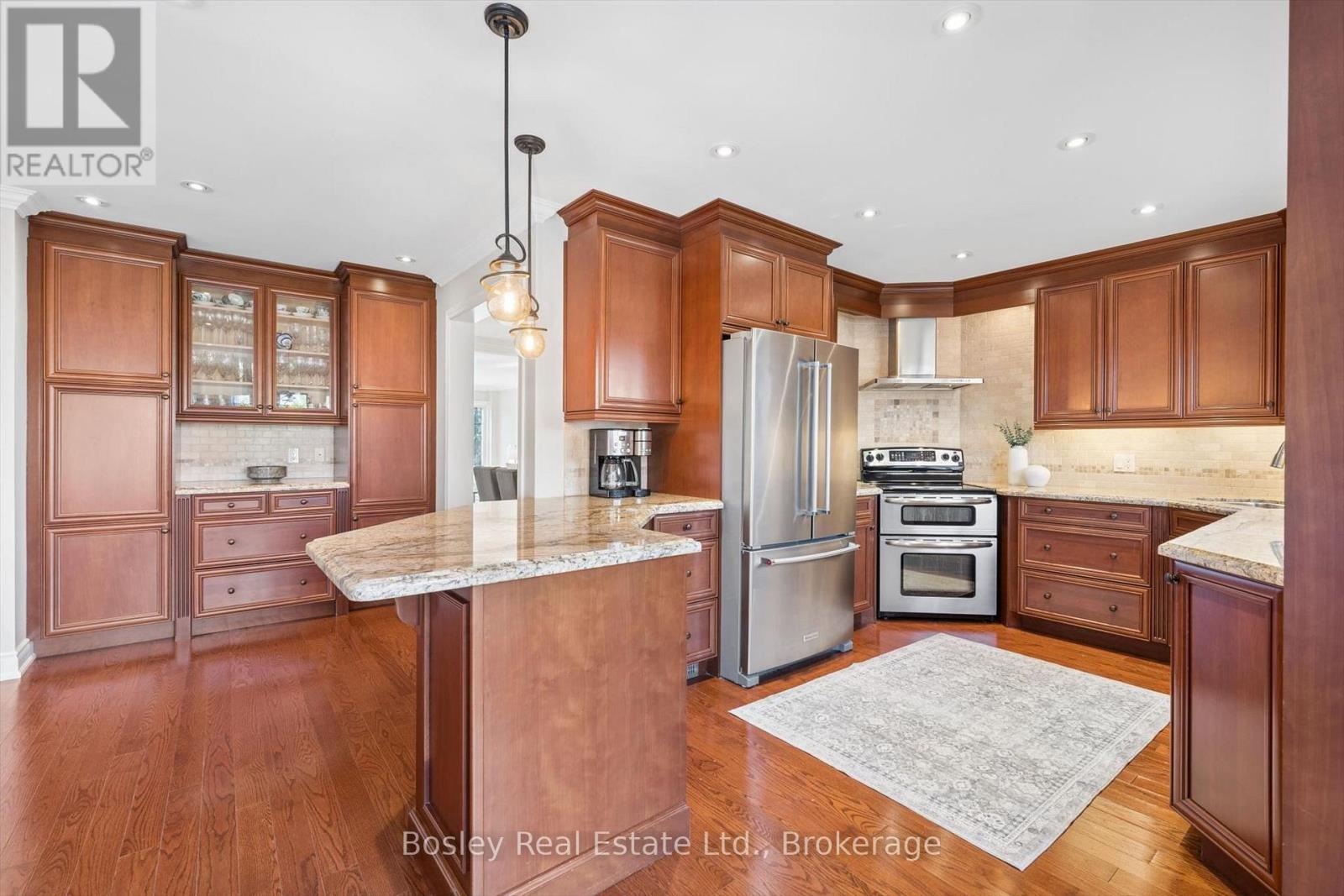 1217 Sugar Maple Court, Mississauga, Ontario L4W 4P6 - Photo 18 - W13809908