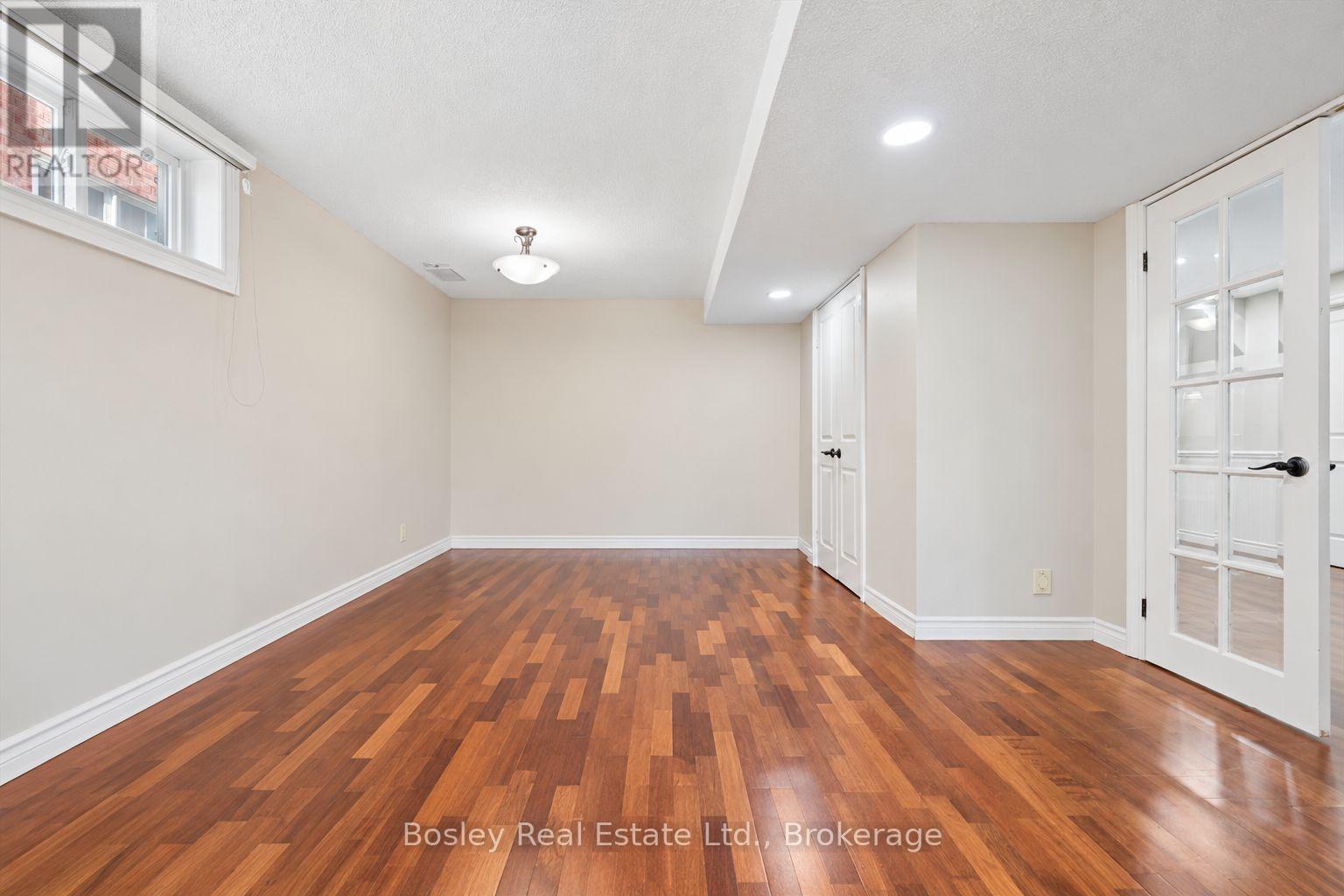1217 Sugar Maple Court, Mississauga, Ontario L4W 4P6 - Photo 40 - W13809908