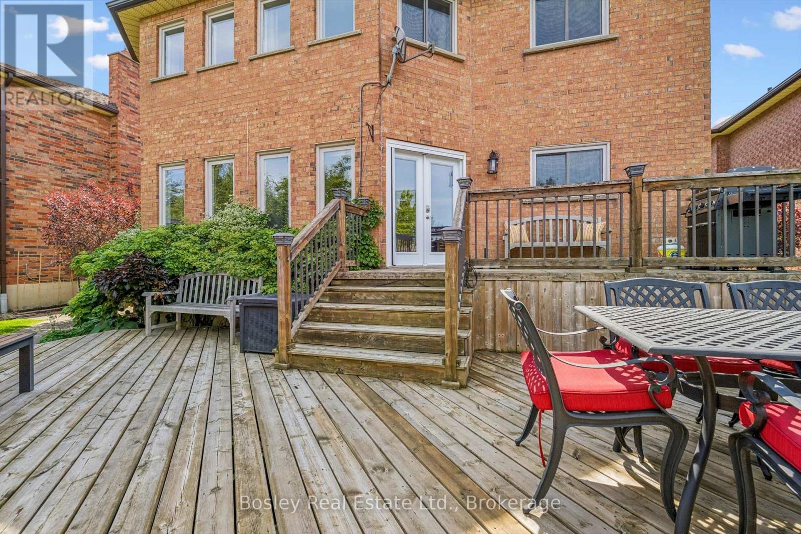 1217 Sugar Maple Court, Mississauga, Ontario L4W 4P6 - Photo 42 - W13809908