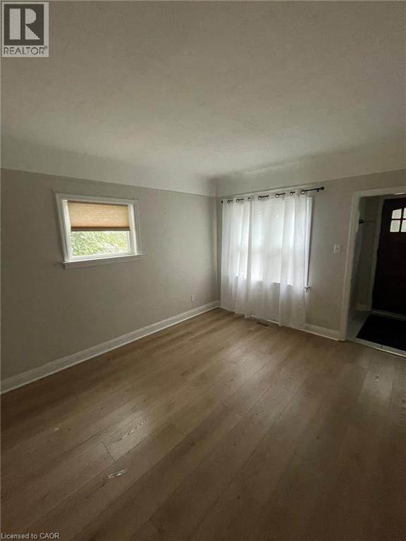 61 Hamel Avenue Unit# Front, Kitchener, Ontario  N2K 1M7 - Photo 2 - 40865112