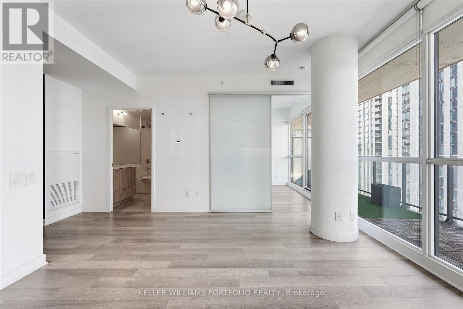 3001 - 290 Adelaide Street, Toronto, Ontario  M5V 0P3 - Photo 16 - C13809708