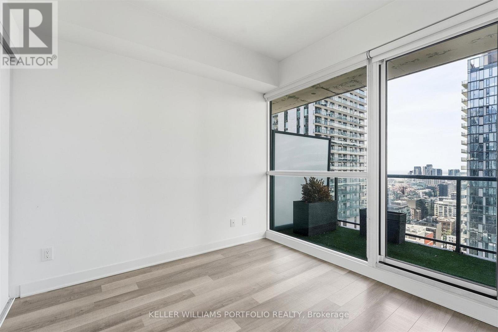 3001 - 290 Adelaide Street, Toronto, Ontario  M5V 0P3 - Photo 19 - C13809708