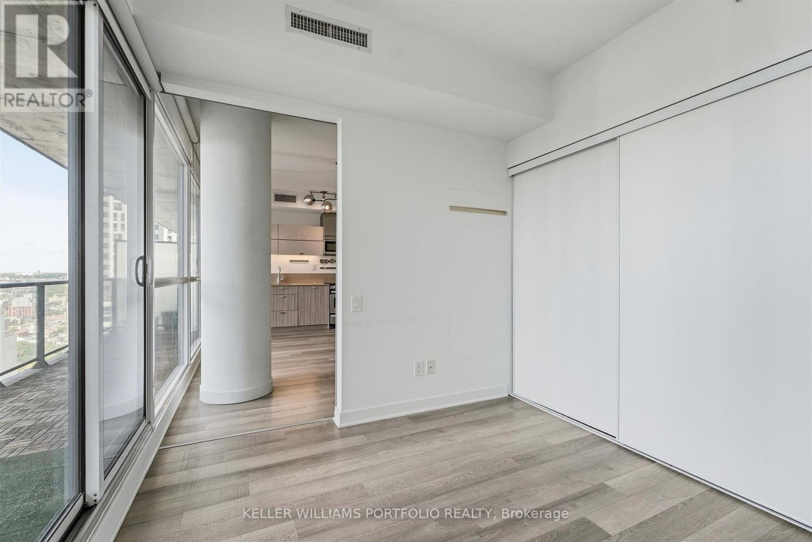 3001 - 290 Adelaide Street, Toronto, Ontario  M5V 0P3 - Photo 22 - C13809708