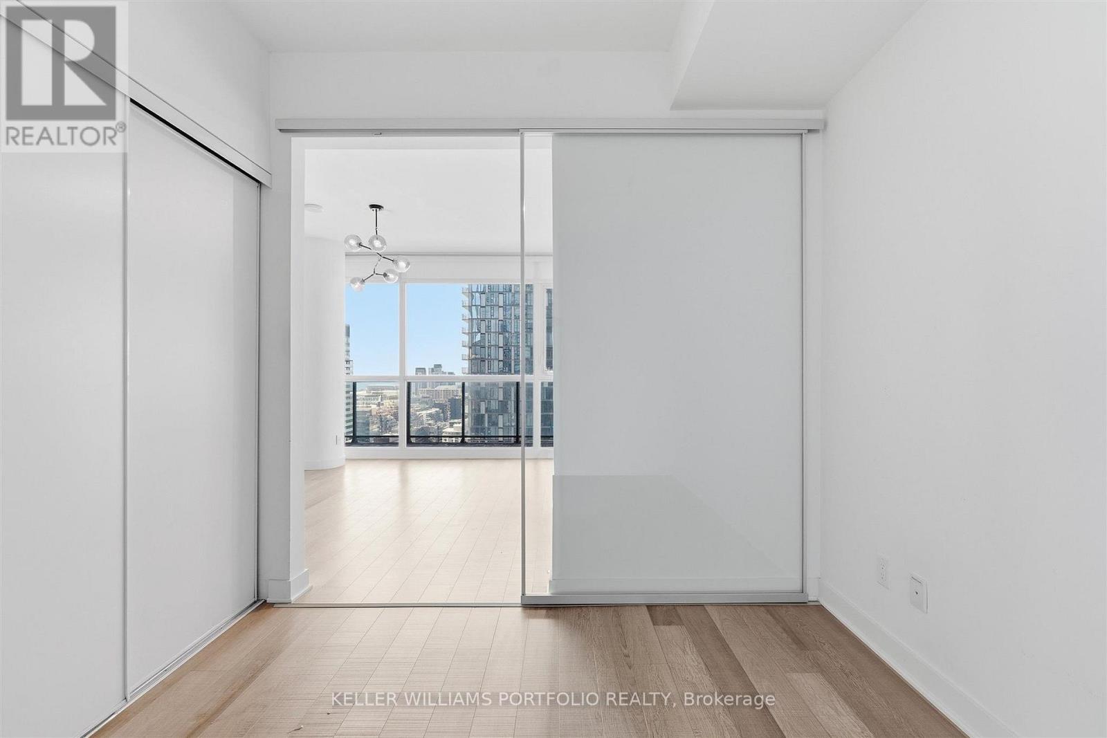 3001 - 290 Adelaide Street, Toronto, Ontario  M5V 0P3 - Photo 25 - C13809708