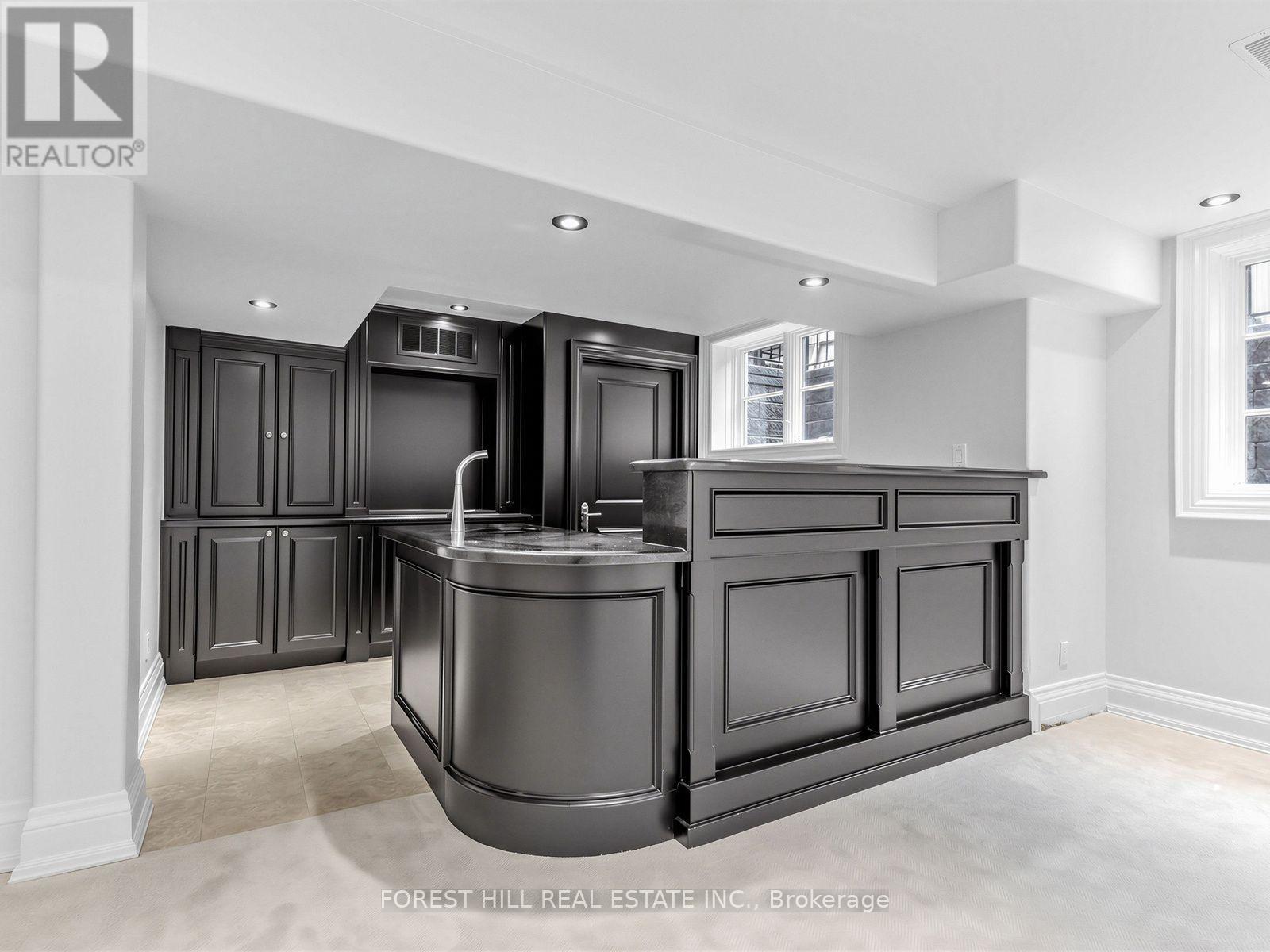 1b Carluke Crescent, Toronto, Ontario  M2L 2H7 - Photo 48 - C13809838