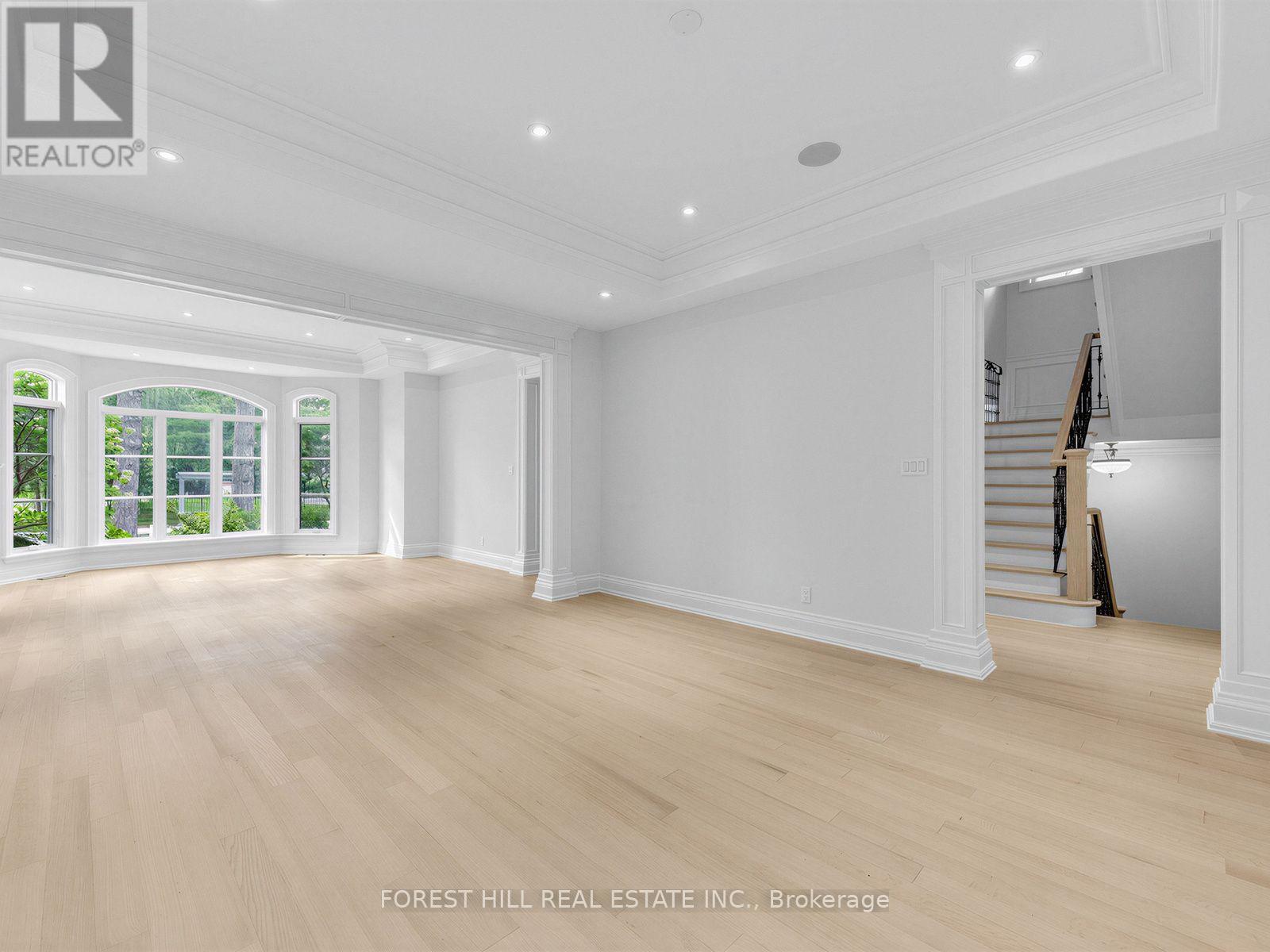 1b Carluke Crescent, Toronto, Ontario  M2L 2H7 - Photo 8 - C13809838