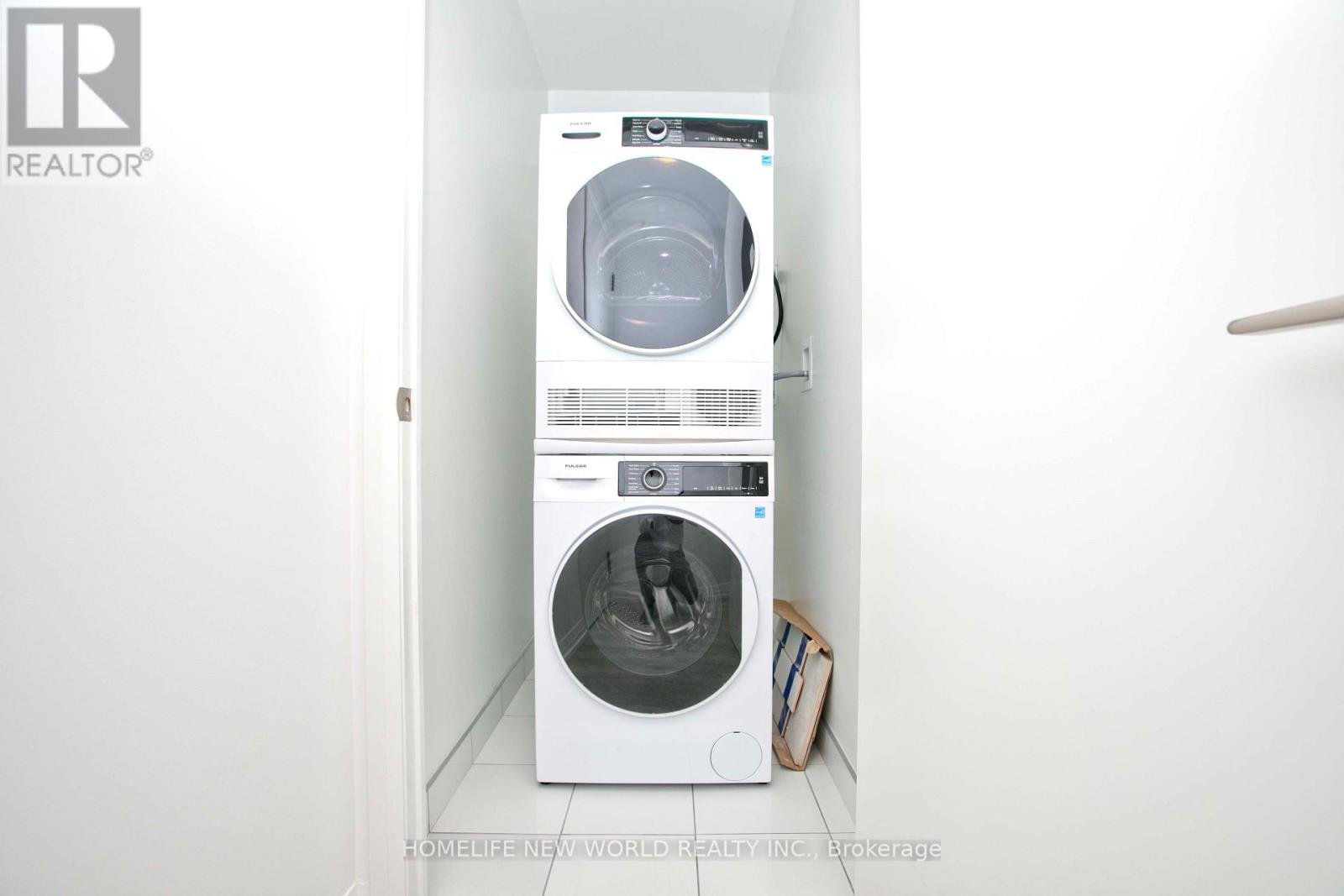 2528 - 400 King Street W, Toronto, Ontario  M5V 1K2 - Photo 17 - C13809840