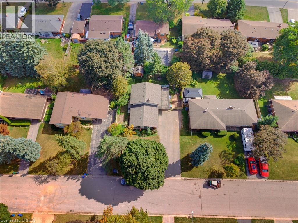 11 Redwood Road, Brantford, Ontario  N3R 3M2 - Photo 23 - 40861660