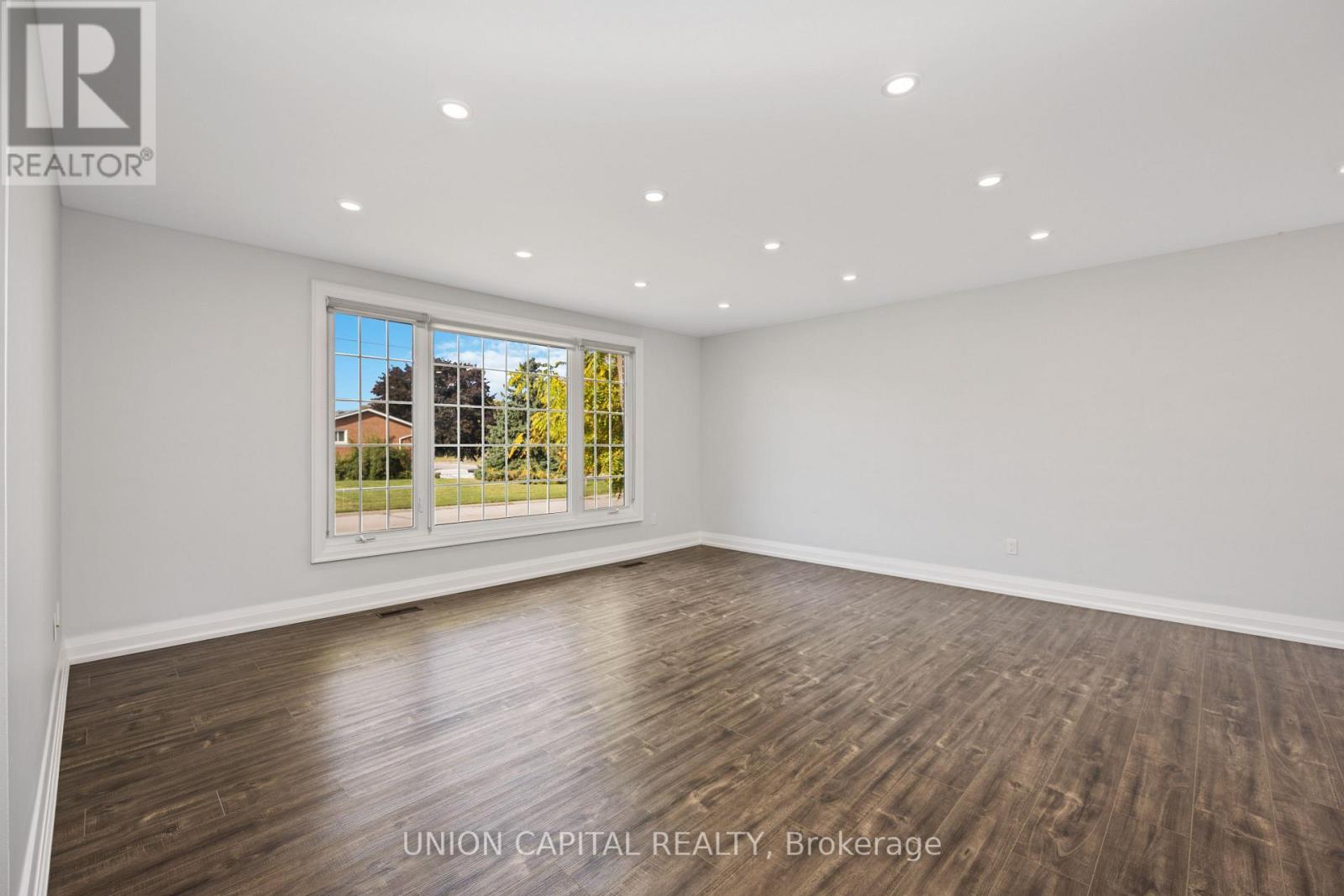Main - 50 Burningham Crescent, Ajax, Ontario  L1S 6A2 - Photo 8 - E13809754