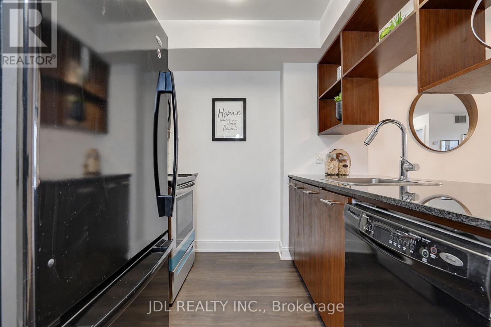 1208 - 125 Village Green Square, Toronto, Ontario  M1S 0G3 - Photo 13 - E13809804