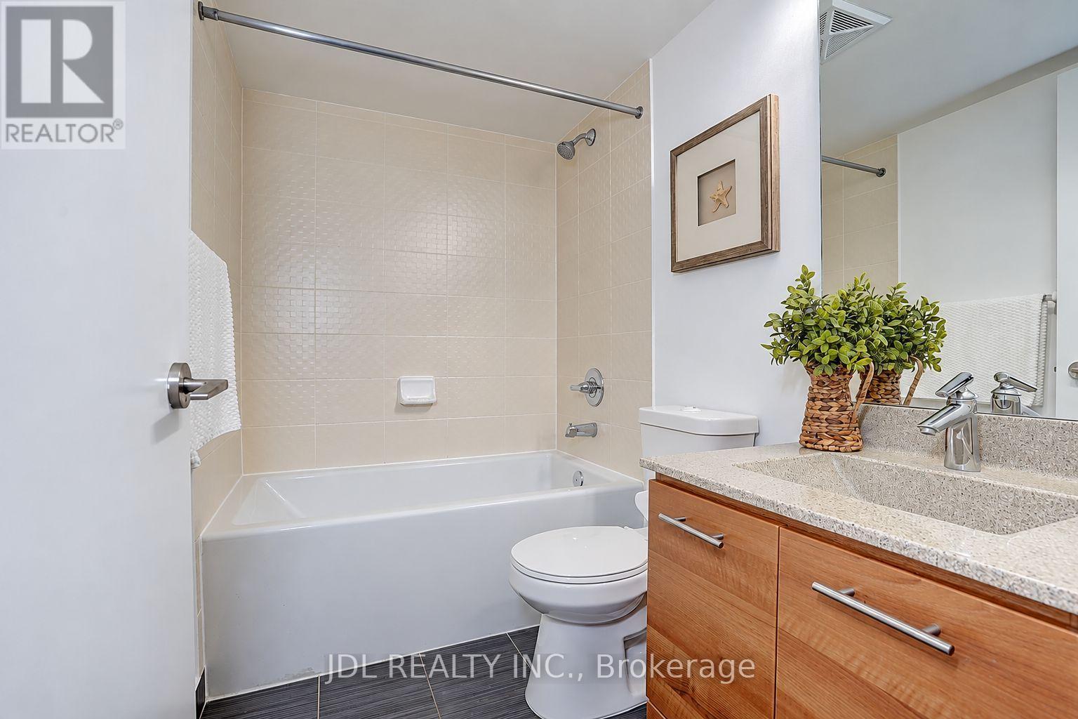 1208 - 125 Village Green Square, Toronto, Ontario  M1S 0G3 - Photo 45 - E13809804