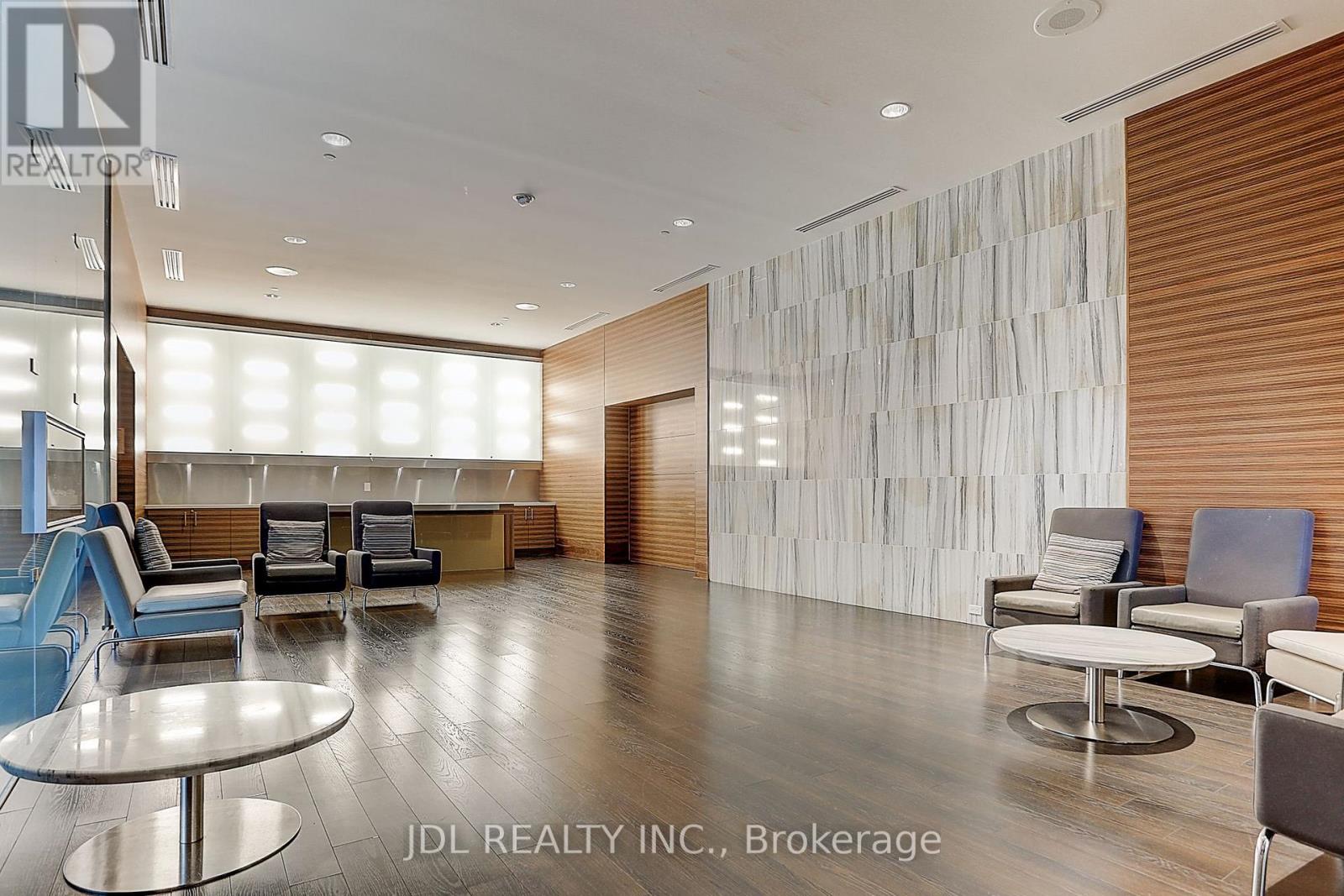 1208 - 125 Village Green Square, Toronto, Ontario  M1S 0G3 - Photo 6 - E13809804