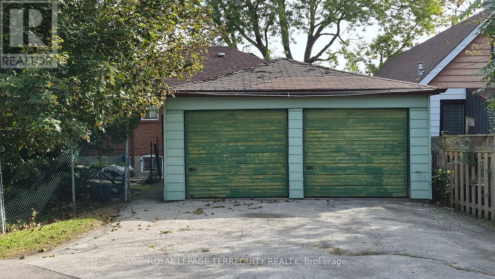 228 South Woodrow Boulevard, Toronto, Ontario  M1N 3L9 - Photo 5 - E13809944