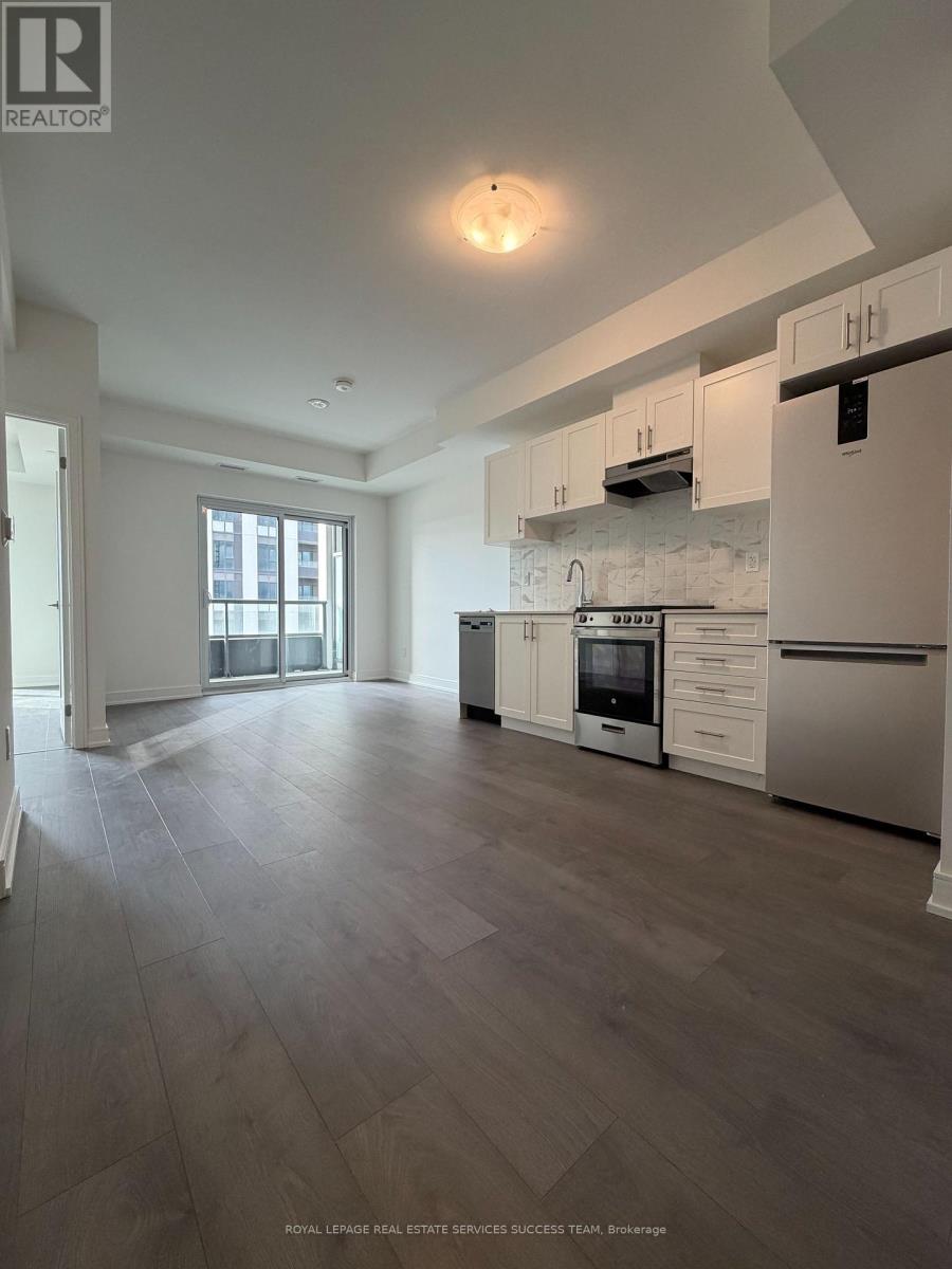B809 - 715 DAVIS DRIVE, Newmarket, Ontario