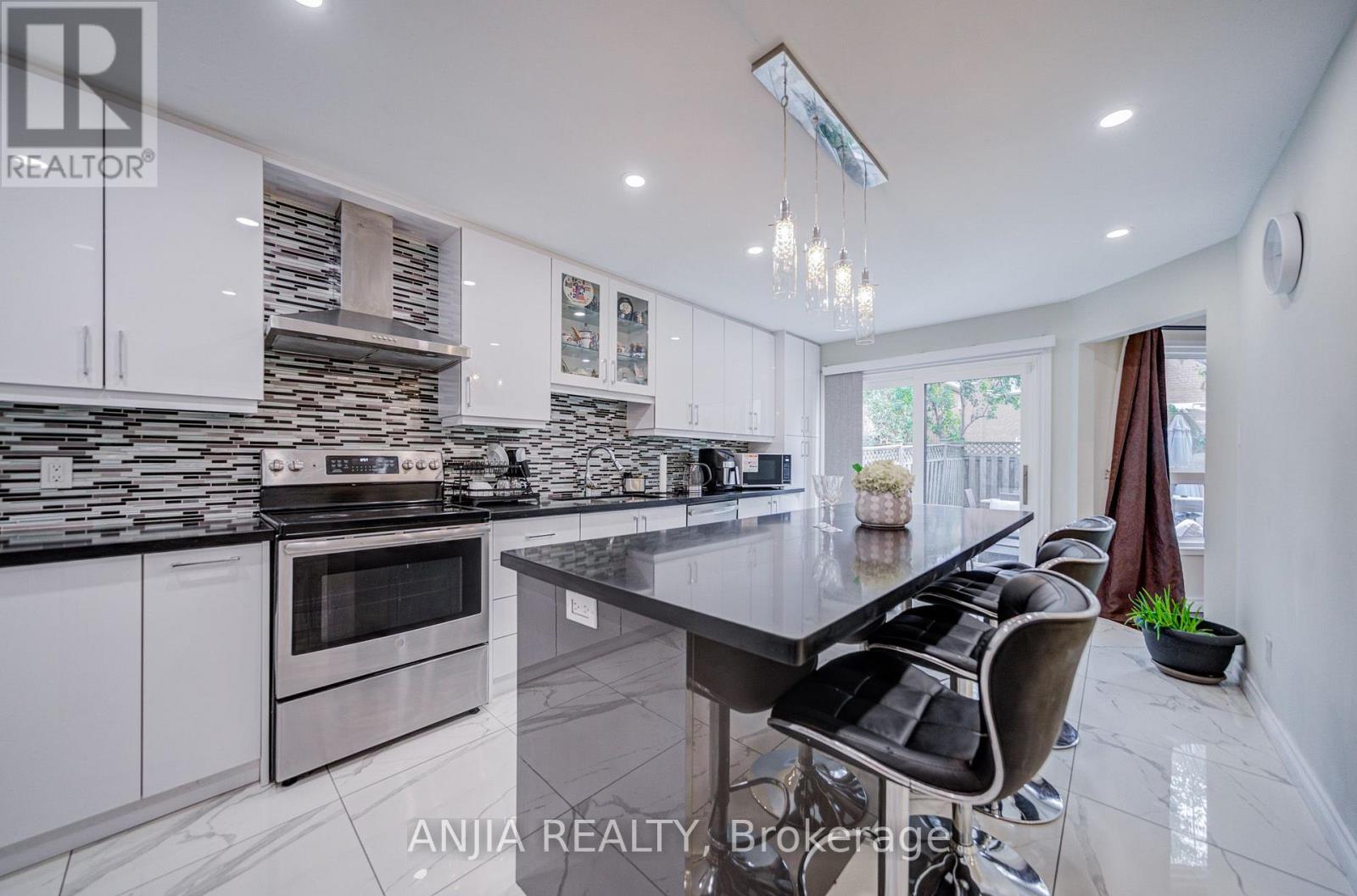 39 Millcroft Way, Vaughan (Brownridge), Ontario  L4J 6P2 - Photo 18 - N13809772