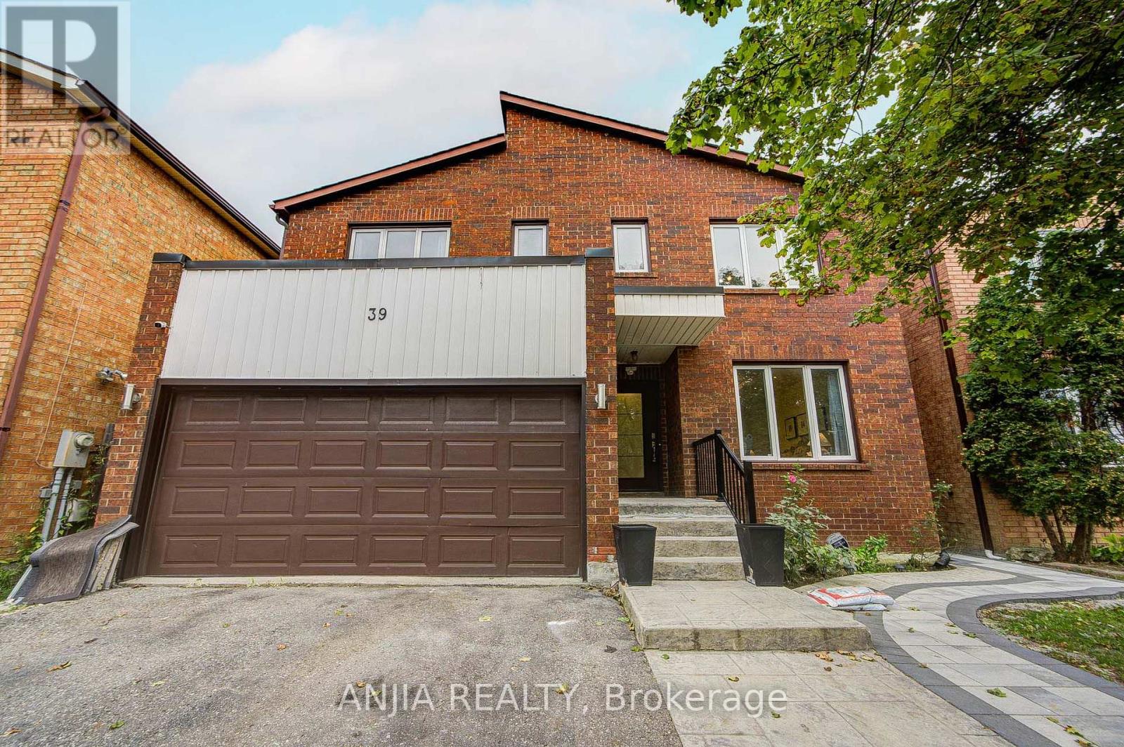 39 Millcroft Way, Vaughan (Brownridge), Ontario  L4J 6P2 - Photo 2 - N13809772