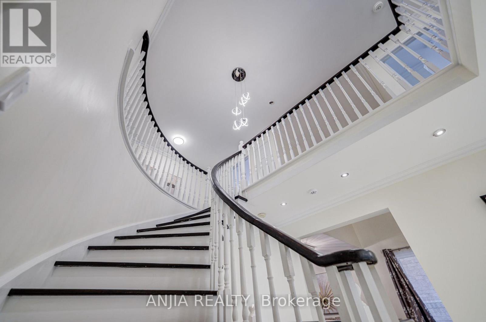 39 Millcroft Way, Vaughan (Brownridge), Ontario  L4J 6P2 - Photo 25 - N13809772