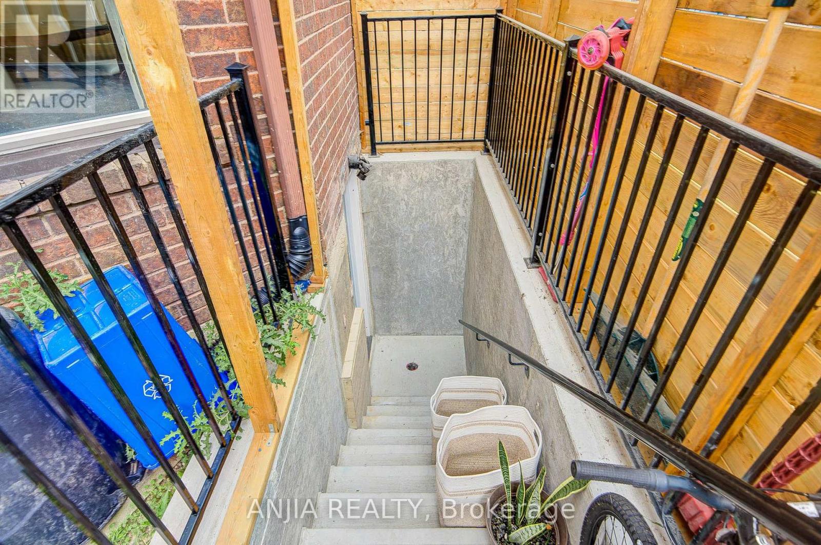 39 Millcroft Way, Vaughan (Brownridge), Ontario  L4J 6P2 - Photo 47 - N13809772