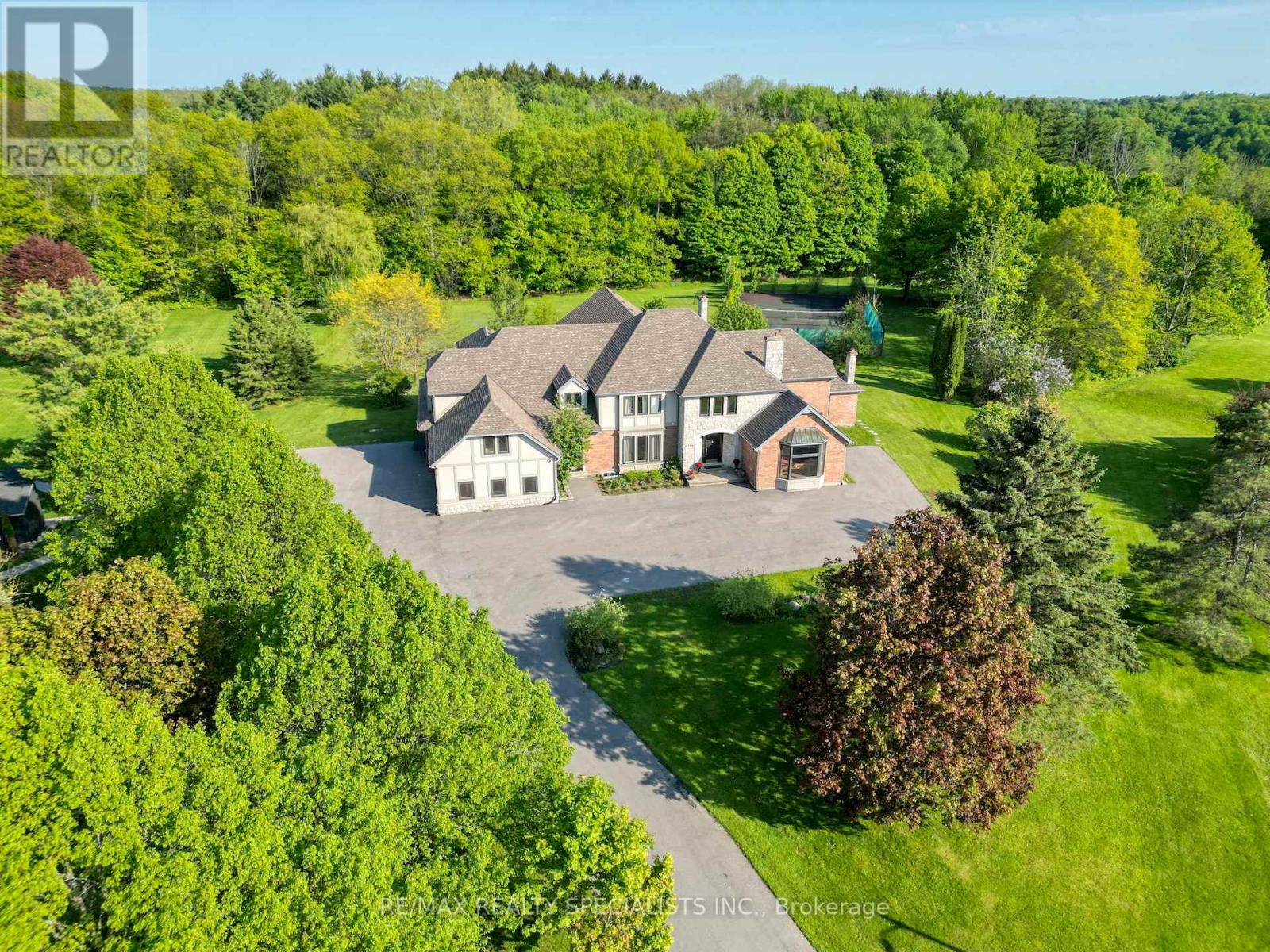 6399 CHELSEA ROAD, Burlington, Ontario