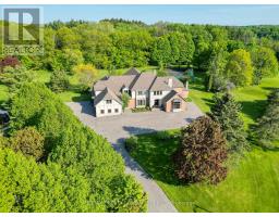 6399 CHELSEA ROAD, Burlington, Ontario