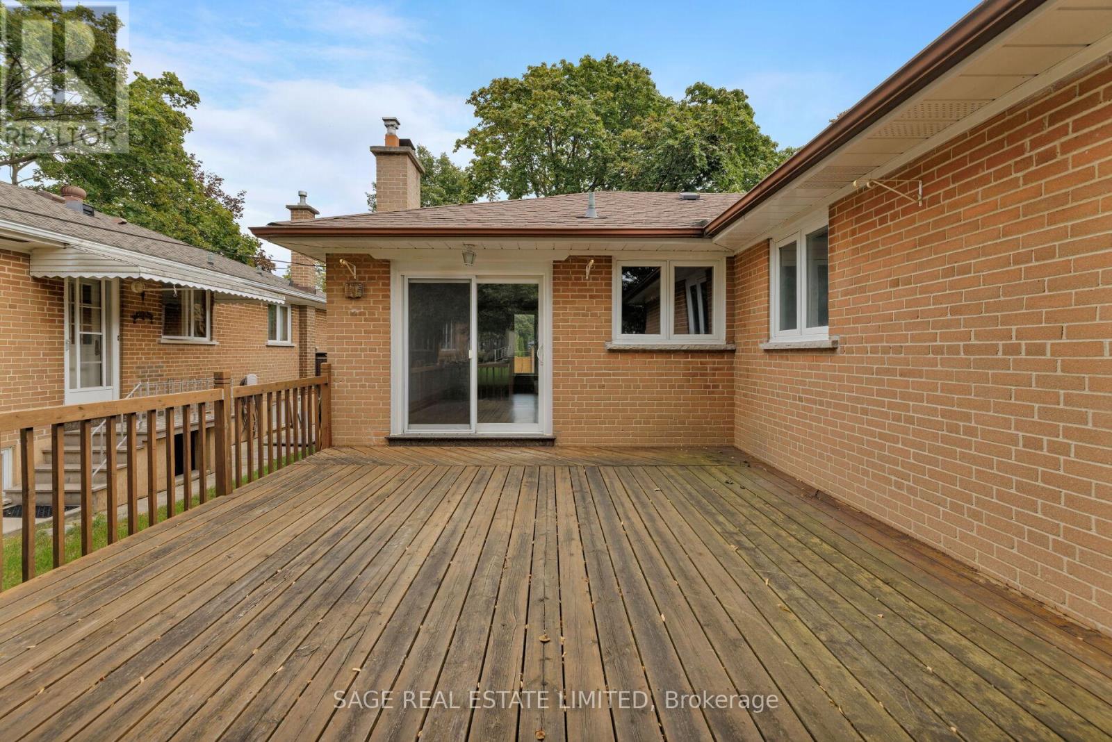 22 Ridgemount Road, Toronto, Ontario  M9P 1C5 - Photo 23 - W13809756