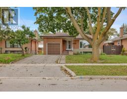22 RIDGEMOUNT ROAD, Toronto, Ontario
