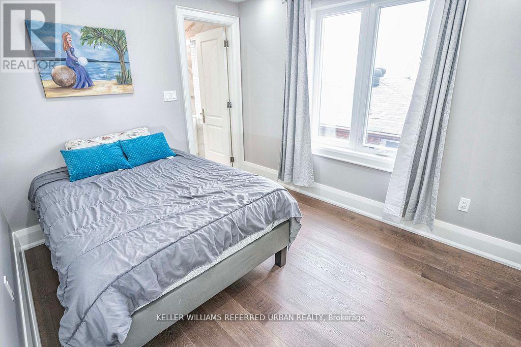 83 Floral Parkway, Toronto, Ontario  M6L 2C3 - Photo 22 - W13809812