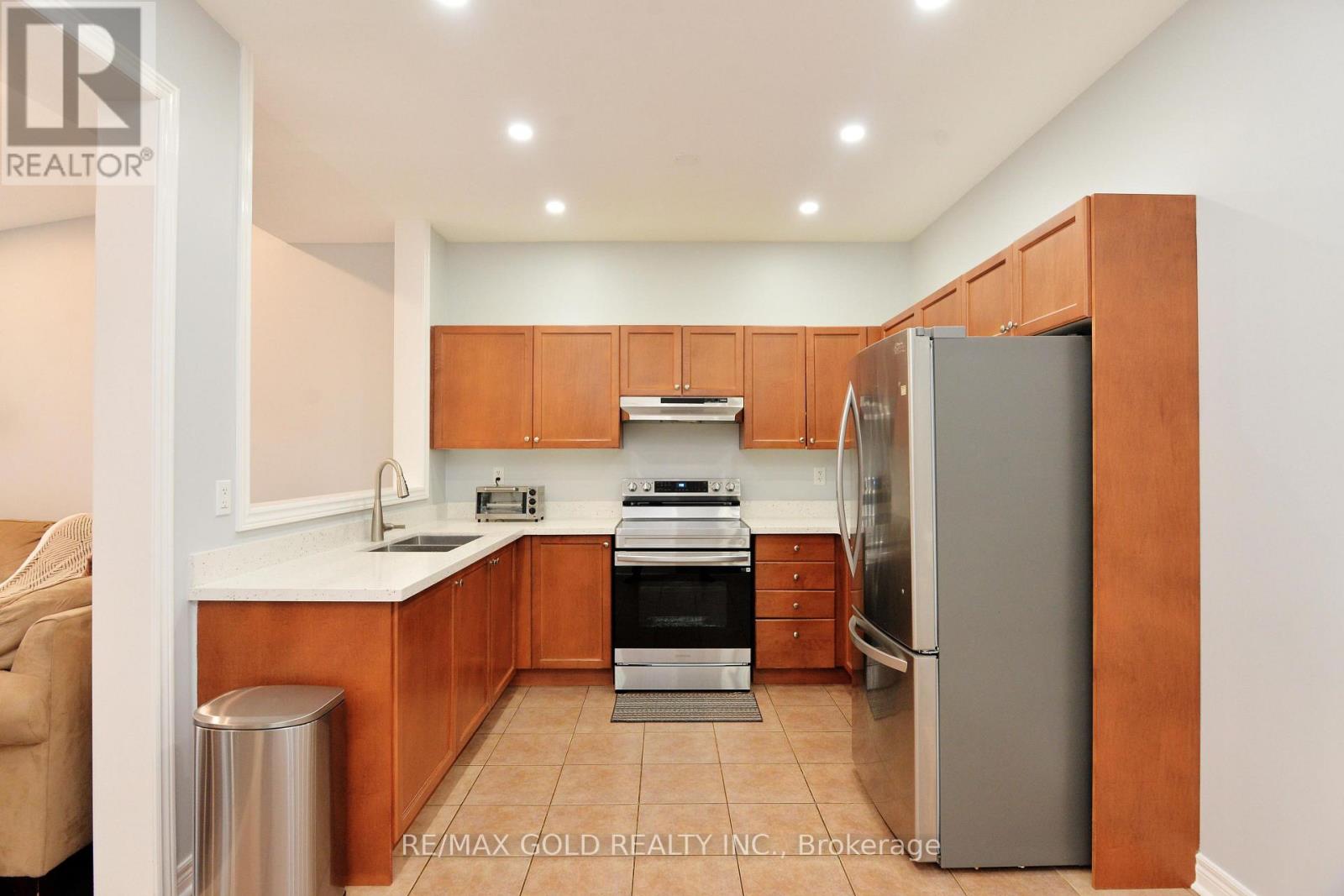 44 Pergola Way, Brampton, Ontario  L6Y 5M6 - Photo 14 - W13809862