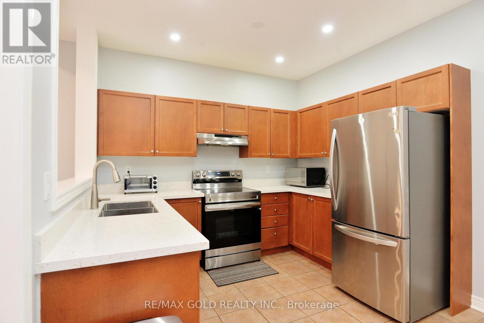 44 Pergola Way, Brampton, Ontario  L6Y 5M6 - Photo 17 - W13809862