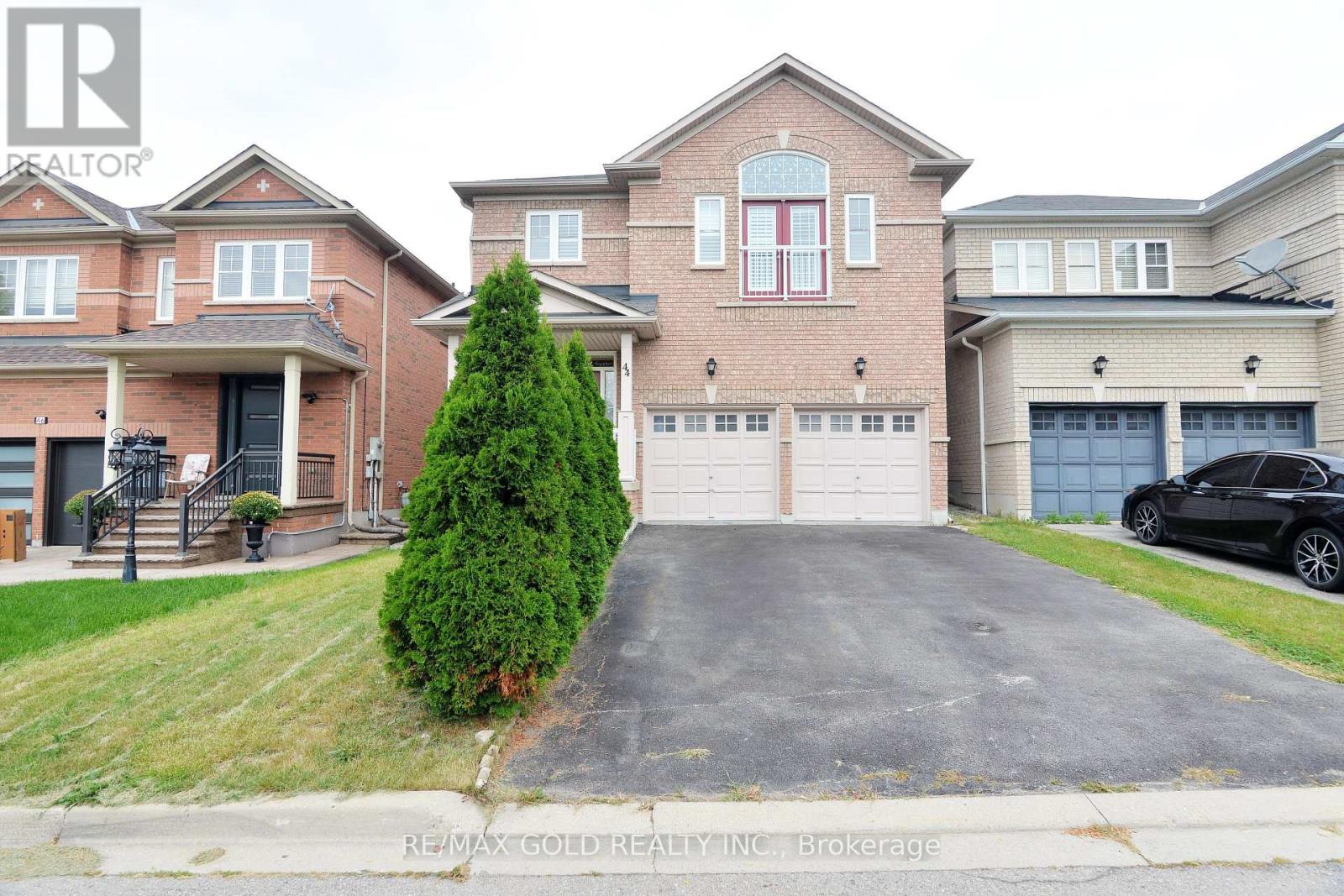 44 Pergola Way, Brampton, Ontario  L6Y 5M6 - Photo 5 - W13809862