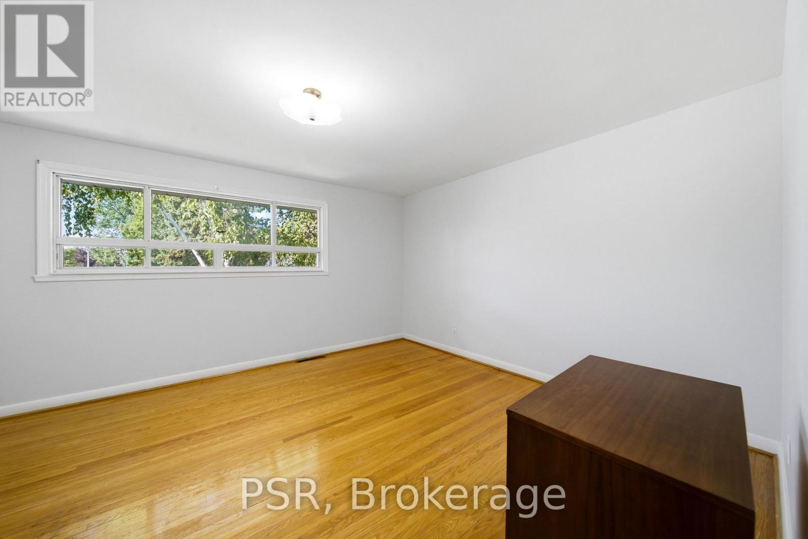 1475 Larchview Trail, Mississauga, Ontario  L5E 3C2 - Photo 15 - W13809878