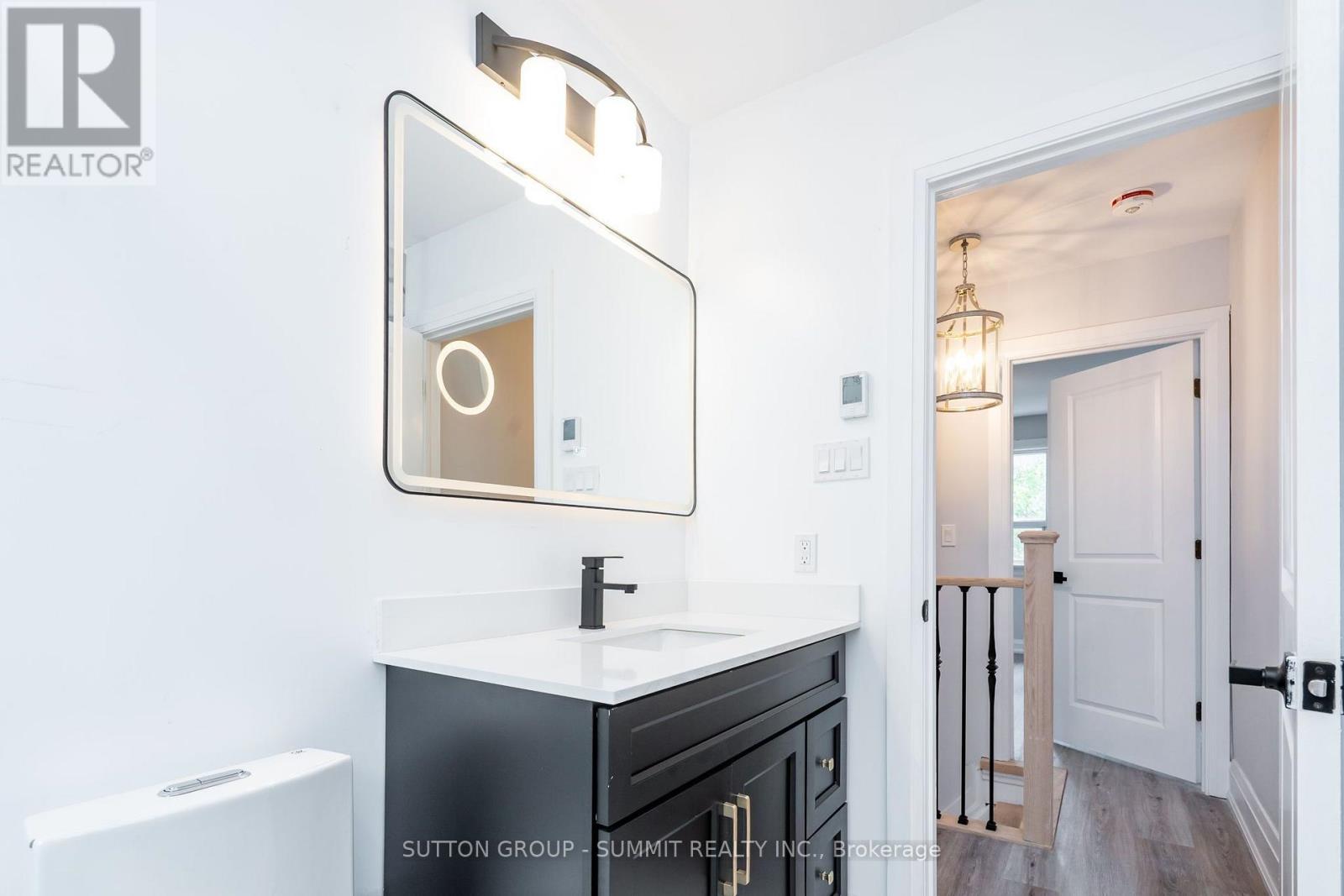 100 Rosethorn Avenue, Toronto, Ontario  M6N 3L1 - Photo 26 - W13809904