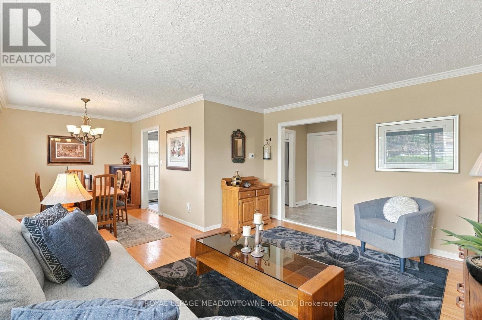 100 Lexington Avenue, Toronto, Ontario  M9V 2G8 - Photo 18 - W13809916