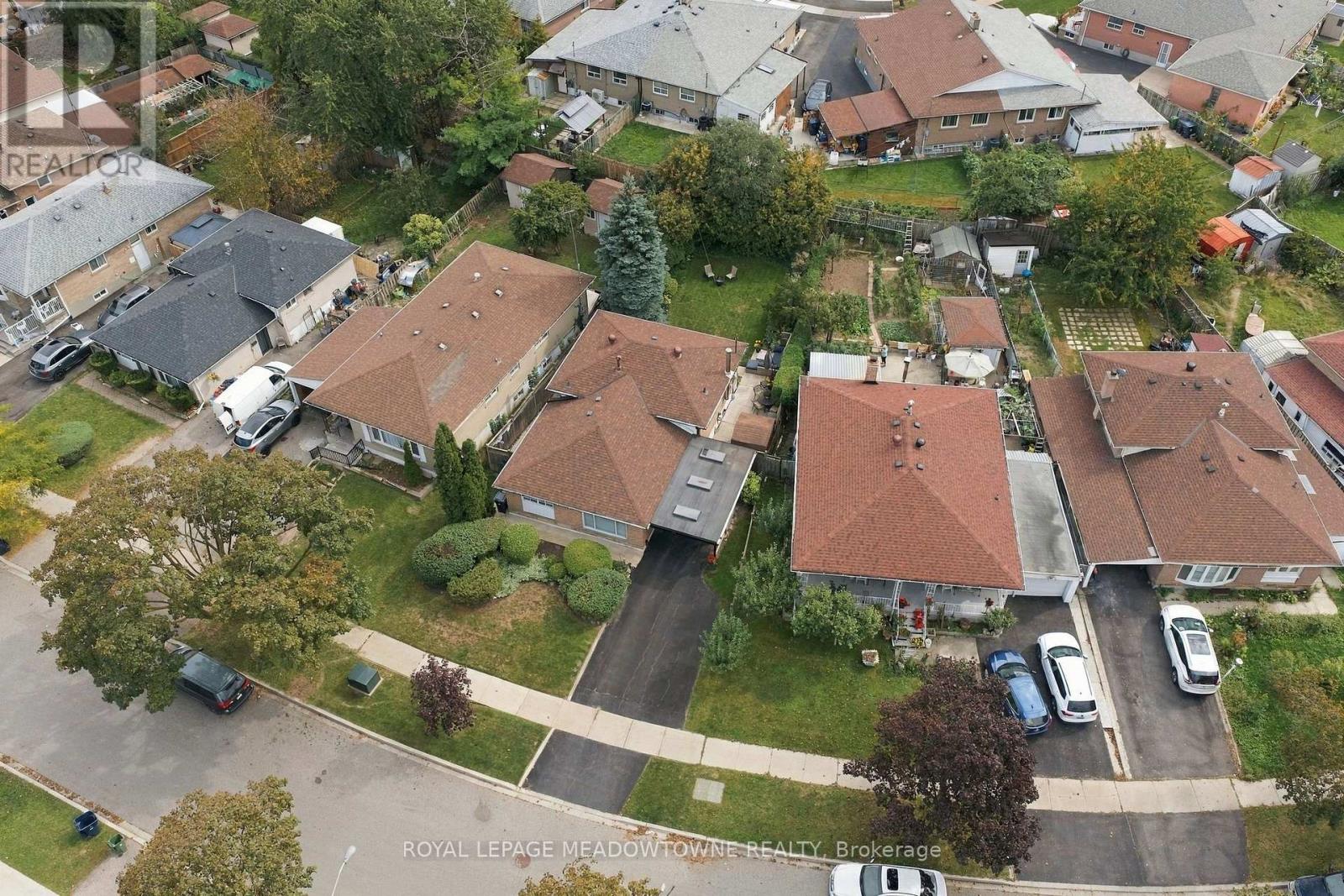 100 Lexington Avenue, Toronto, Ontario  M9V 2G8 - Photo 47 - W13809916