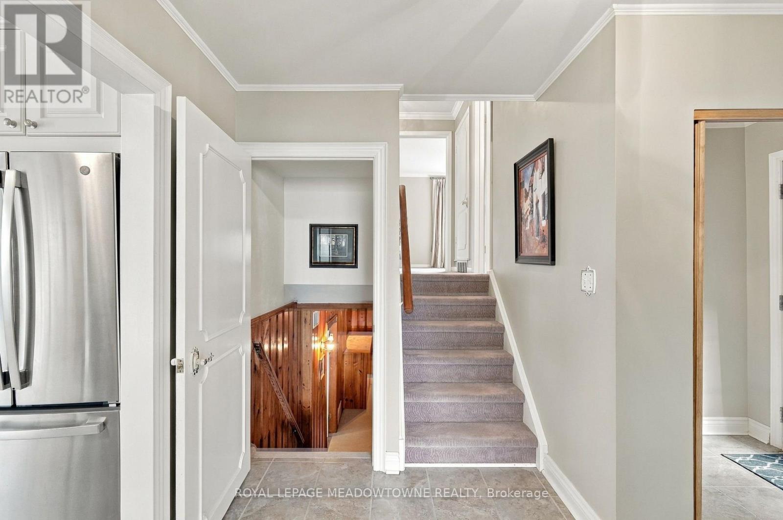 100 Lexington Avenue, Toronto, Ontario  M9V 2G8 - Photo 8 - W13809916
