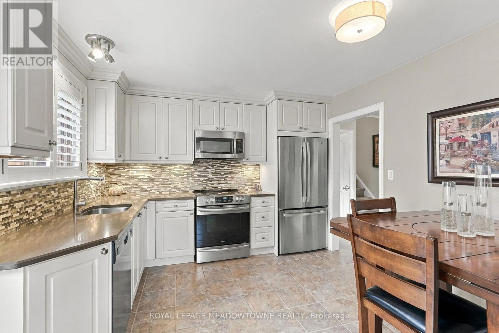100 Lexington Avenue, Toronto, Ontario  M9V 2G8 - Photo 9 - W13809916