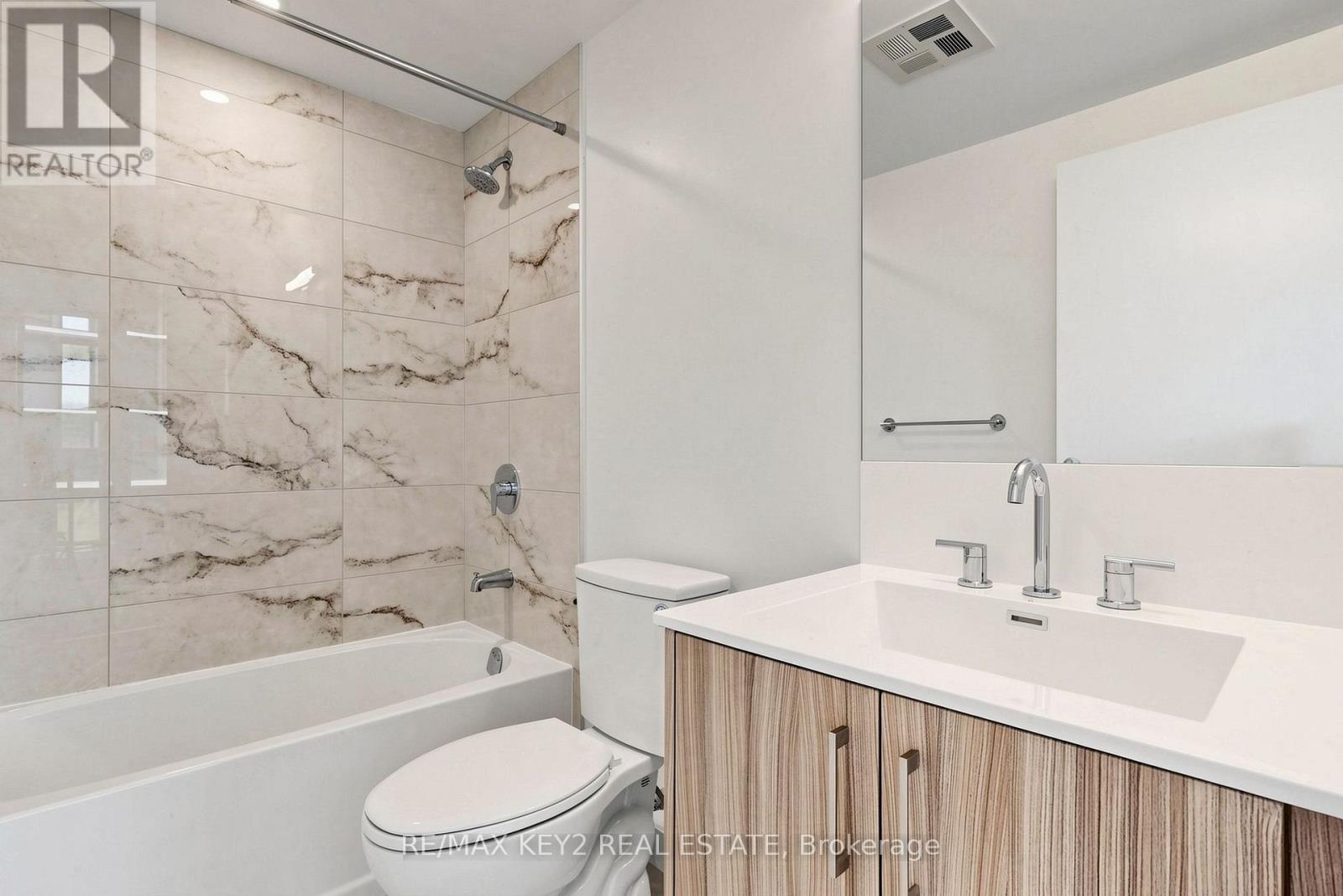2104 - 4010 Eglinton Avenue W, Toronto, Ontario  M9A 0G5 - Photo 12 - W13809918