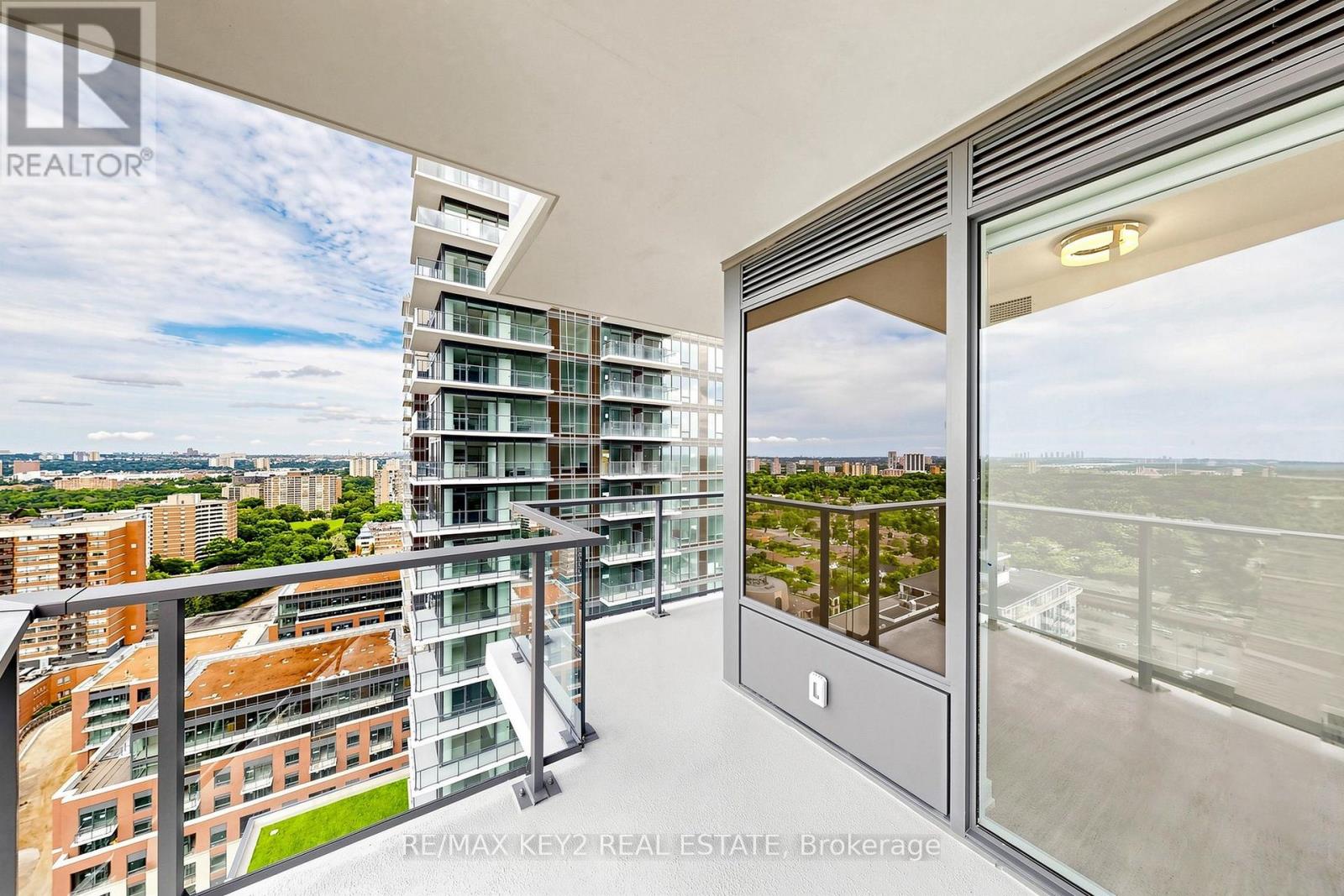 2104 - 4010 Eglinton Avenue W, Toronto, Ontario  M9A 0G5 - Photo 21 - W13809918